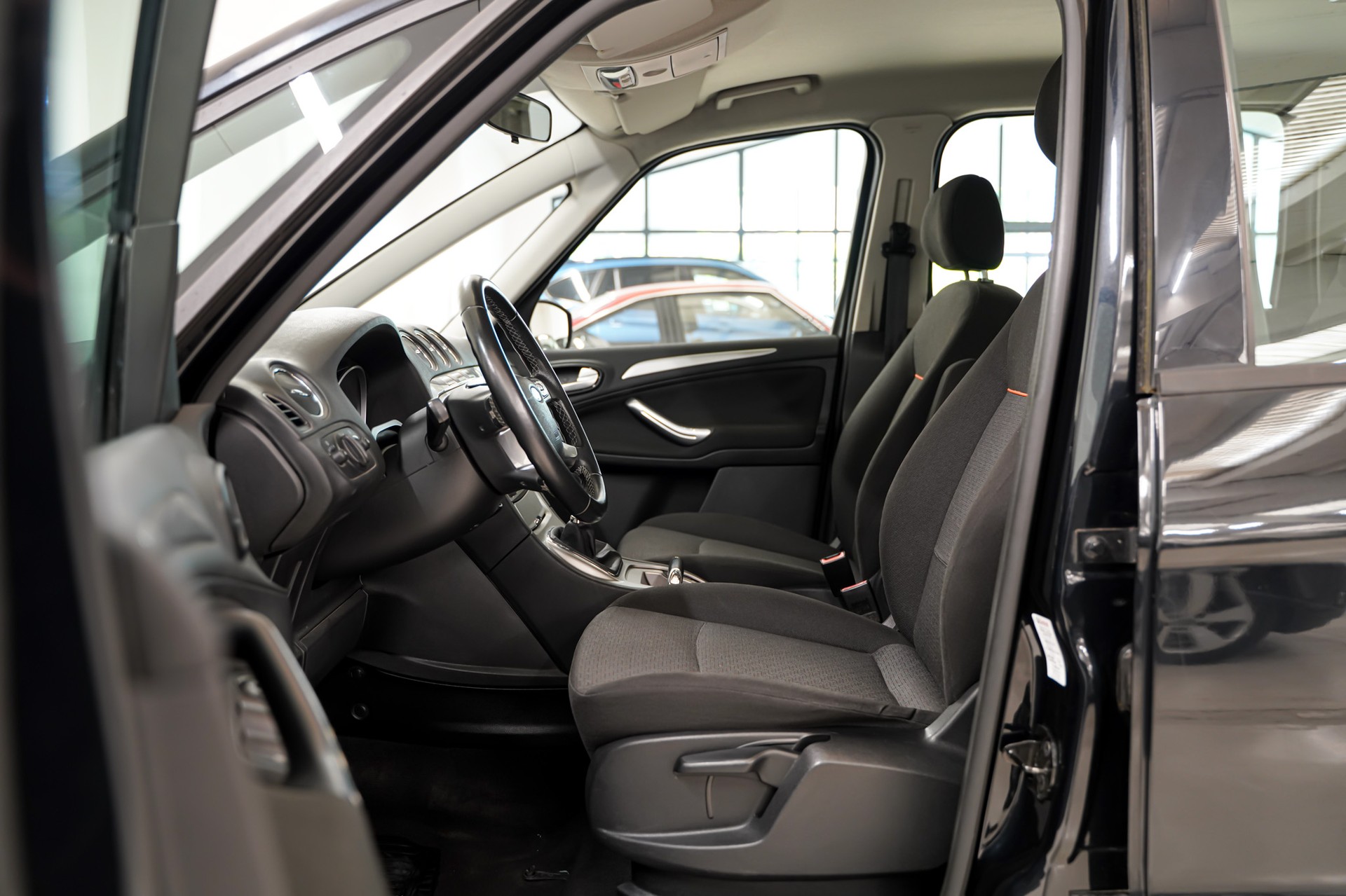 Ford GALAXY 11