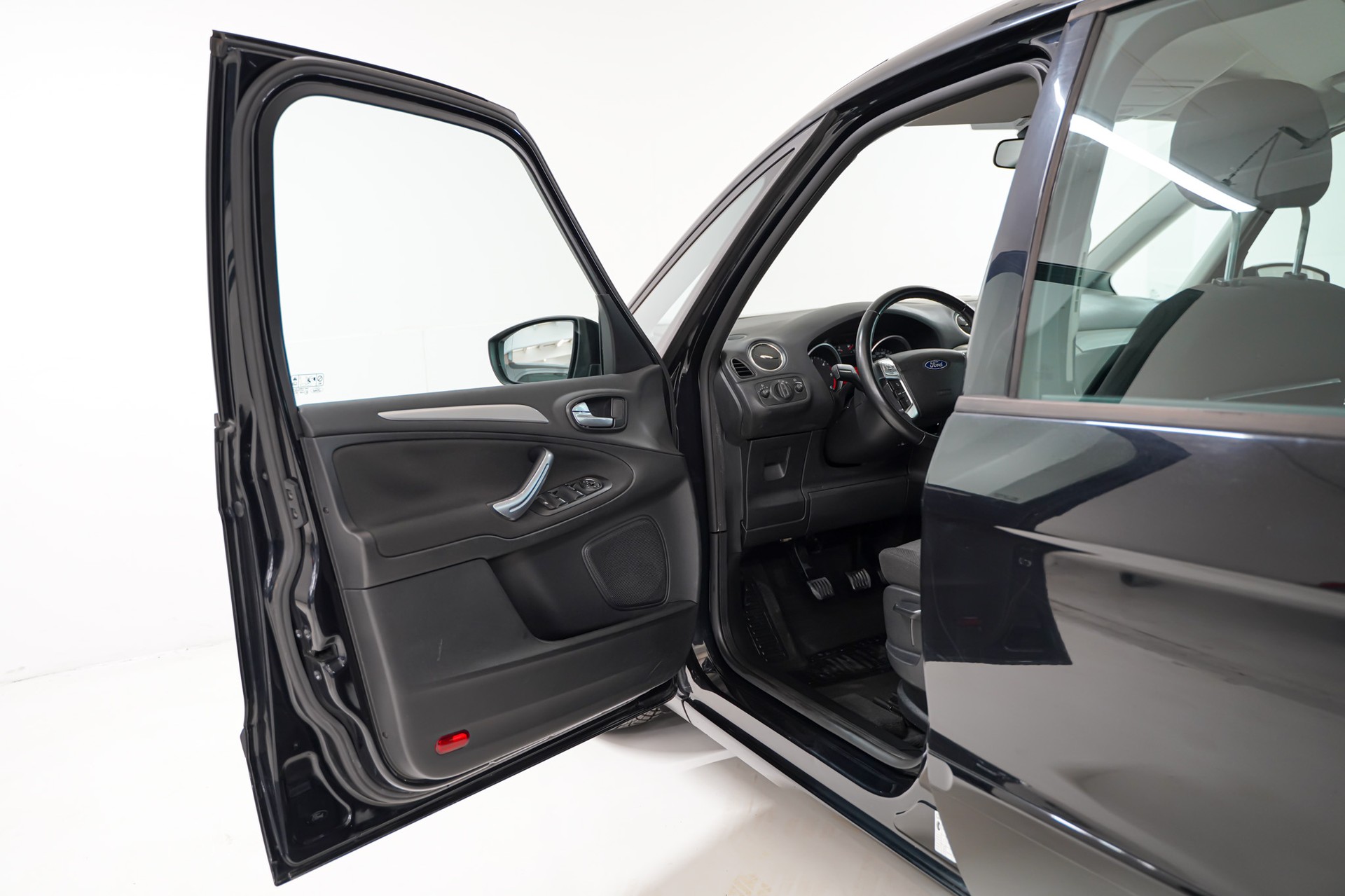 Ford GALAXY 8