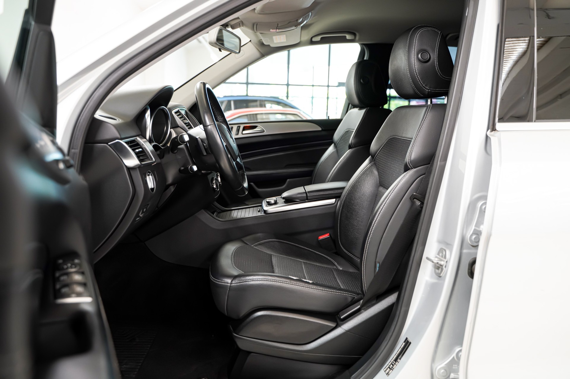 Mercedes-Benz ML 250 12