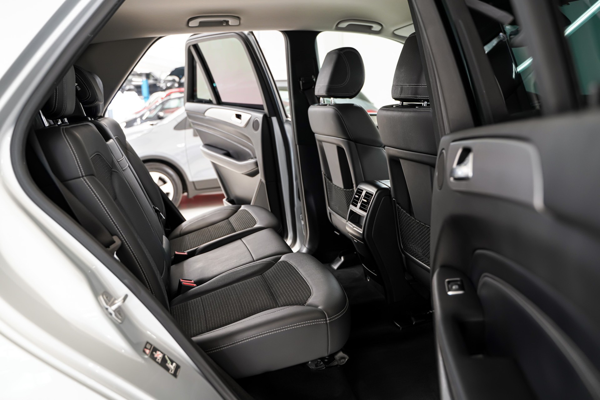 Mercedes-Benz ML 250 15