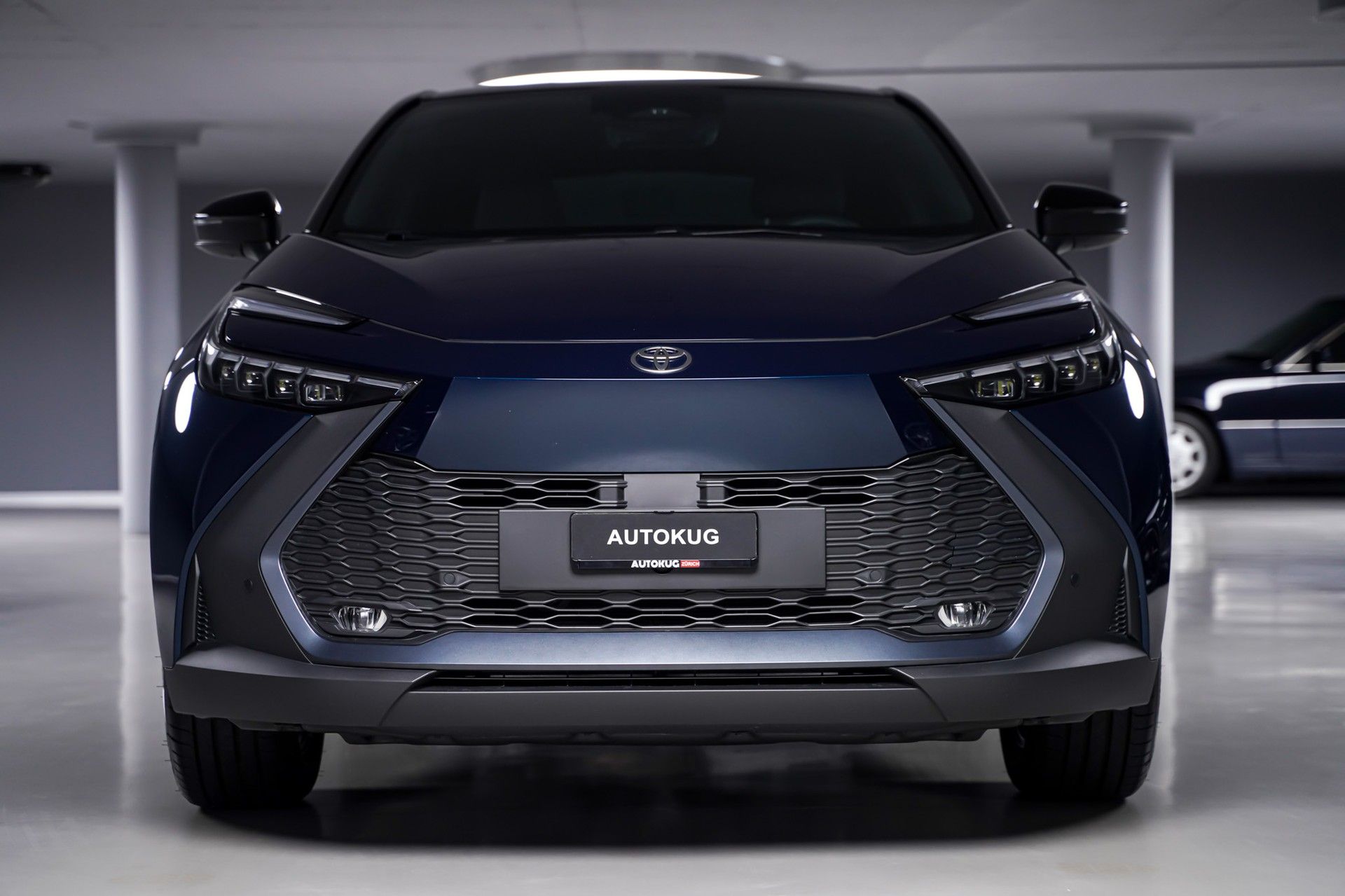 Toyota C-HR 2