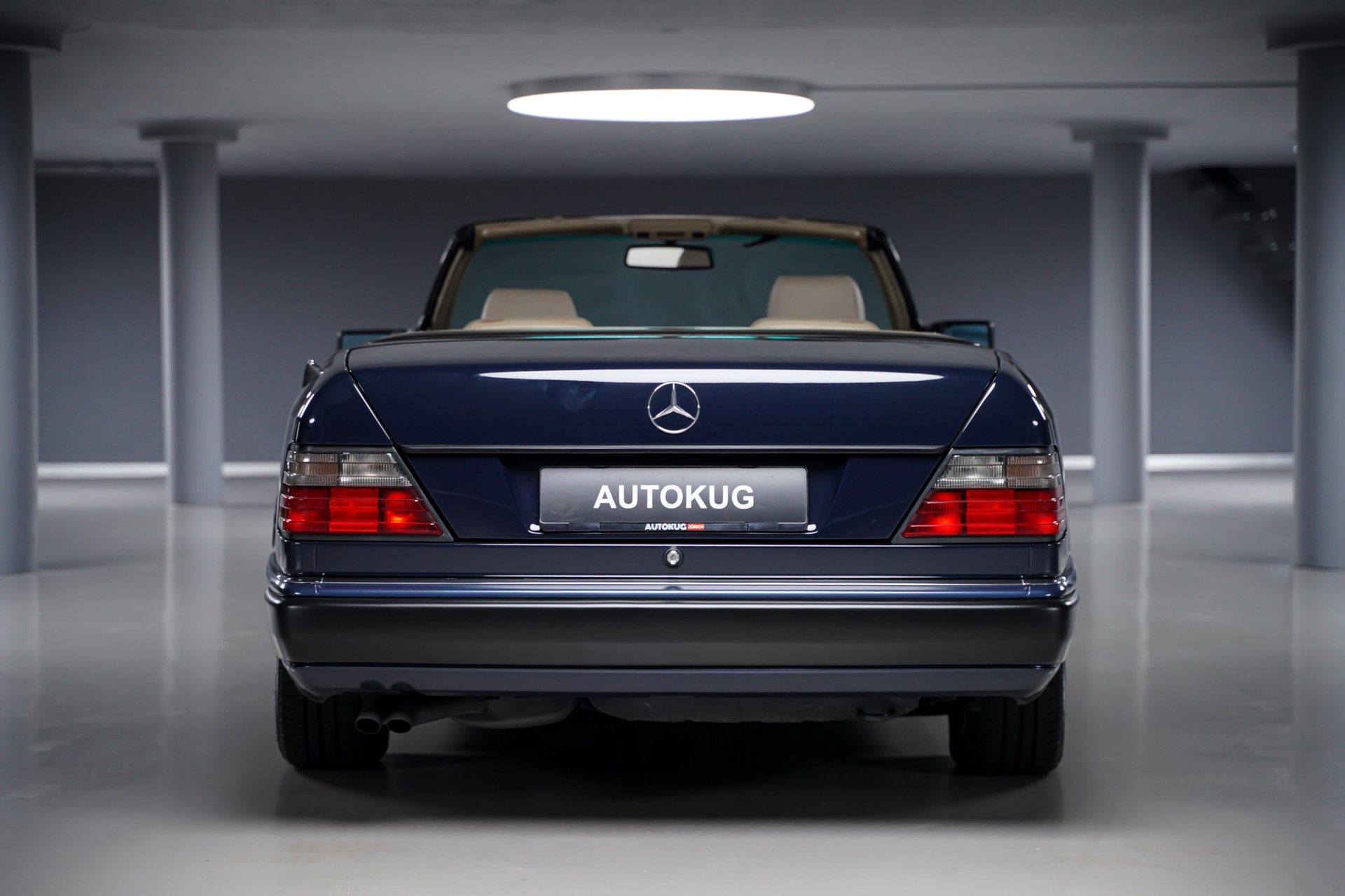 Mercedes-Benz 300 12