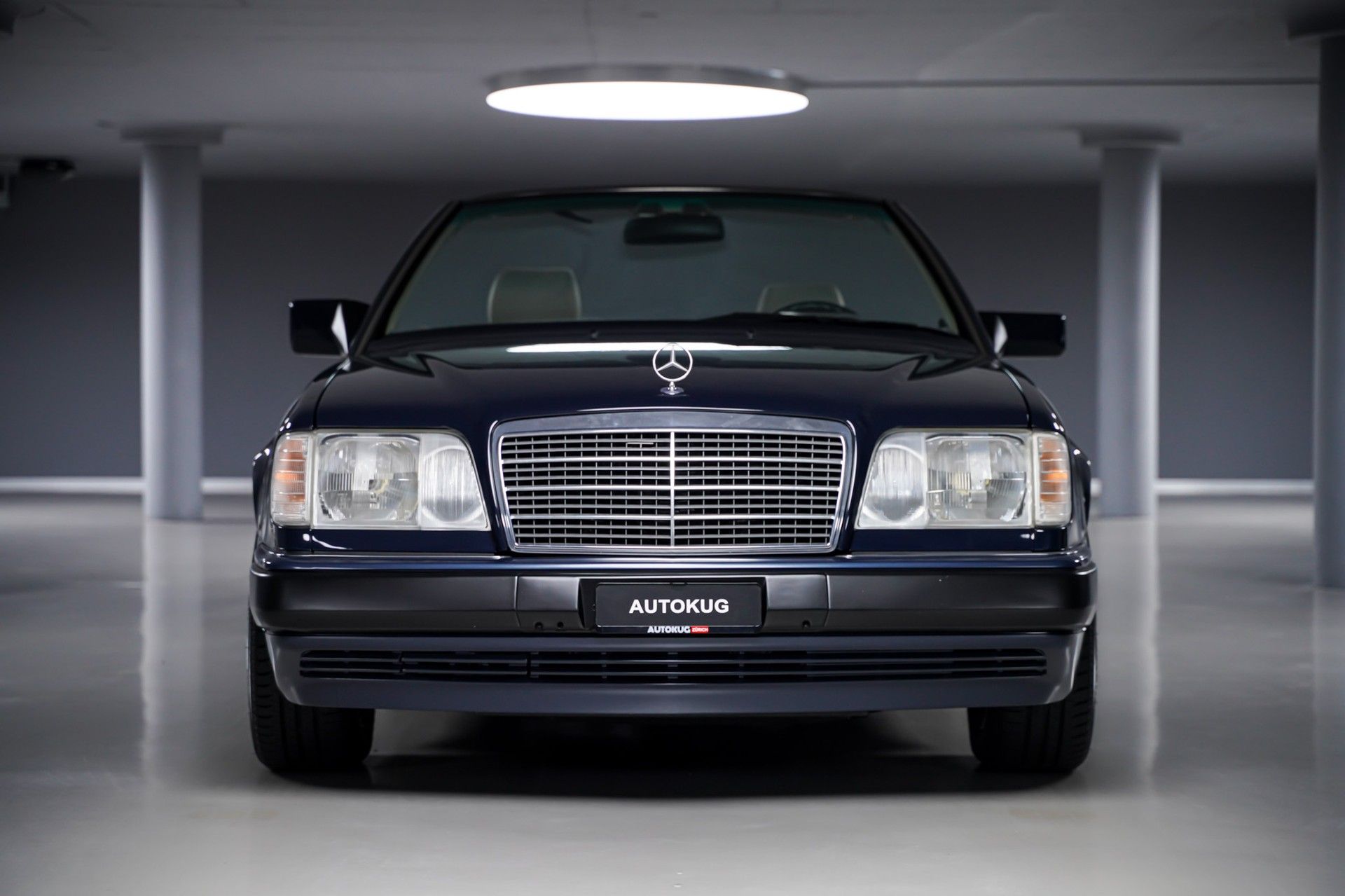 Mercedes-Benz 300 9