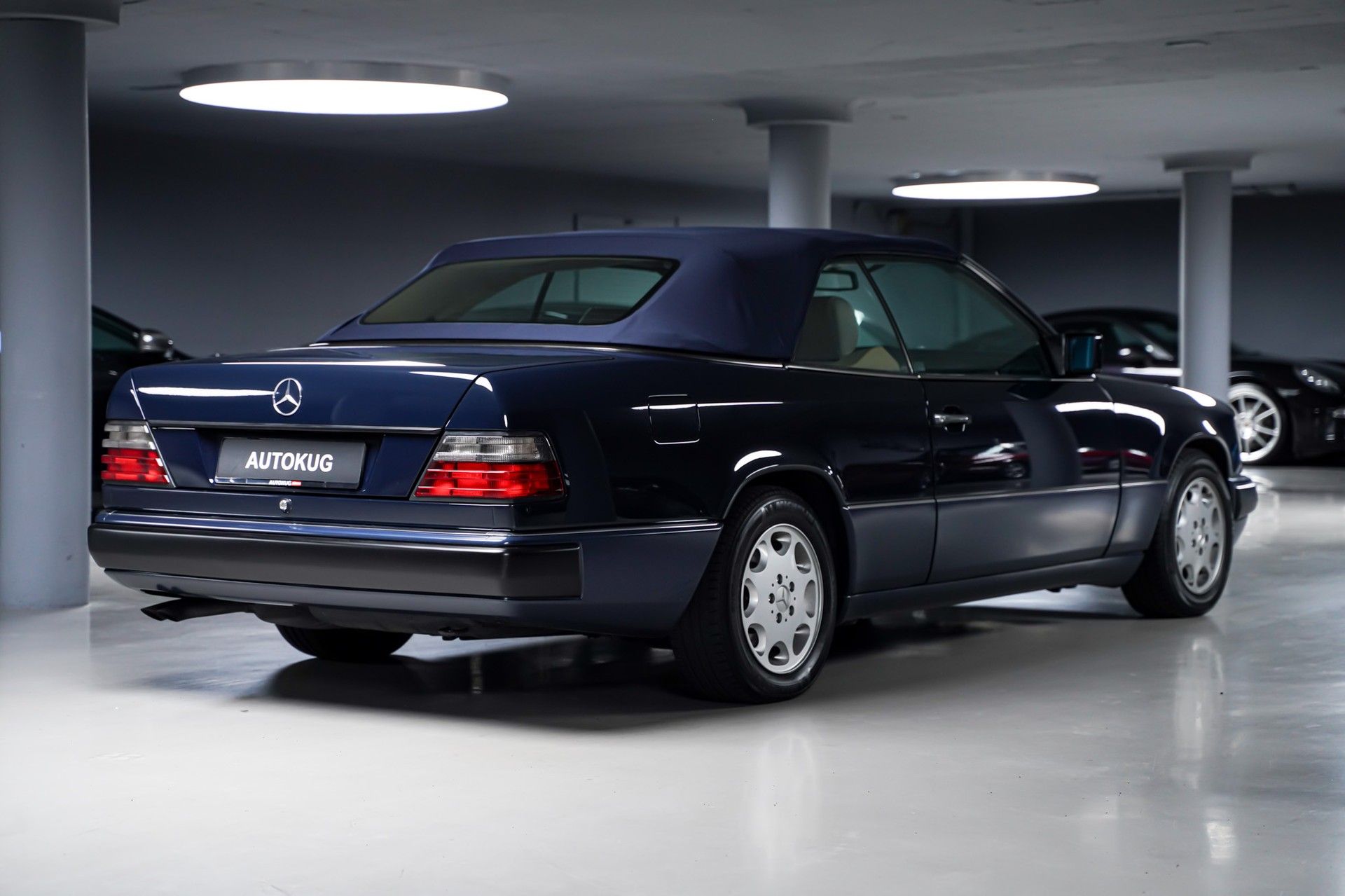 Mercedes-Benz 300 5
