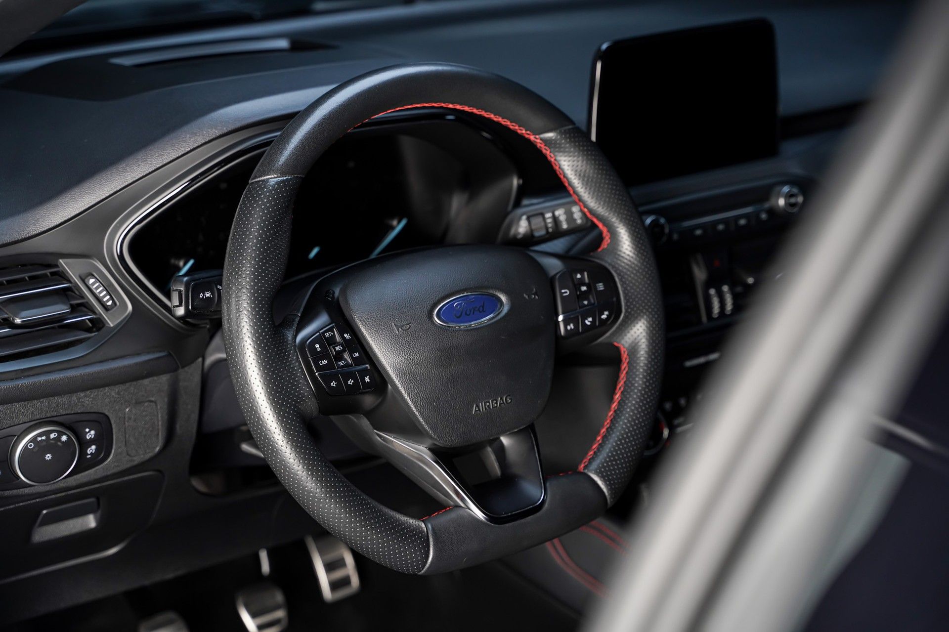 Ford FOCUS 9