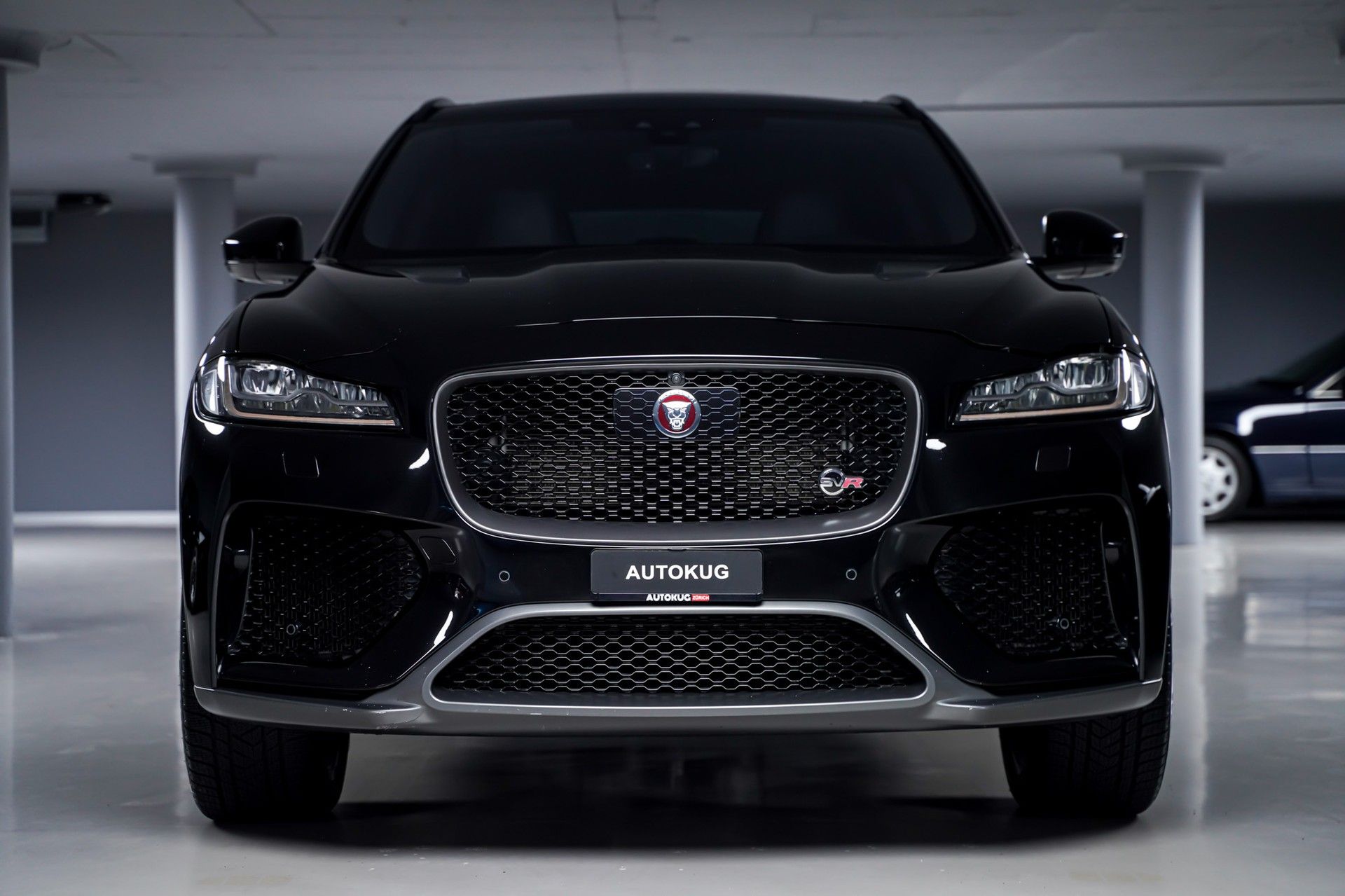 Jaguar F-PACE 2