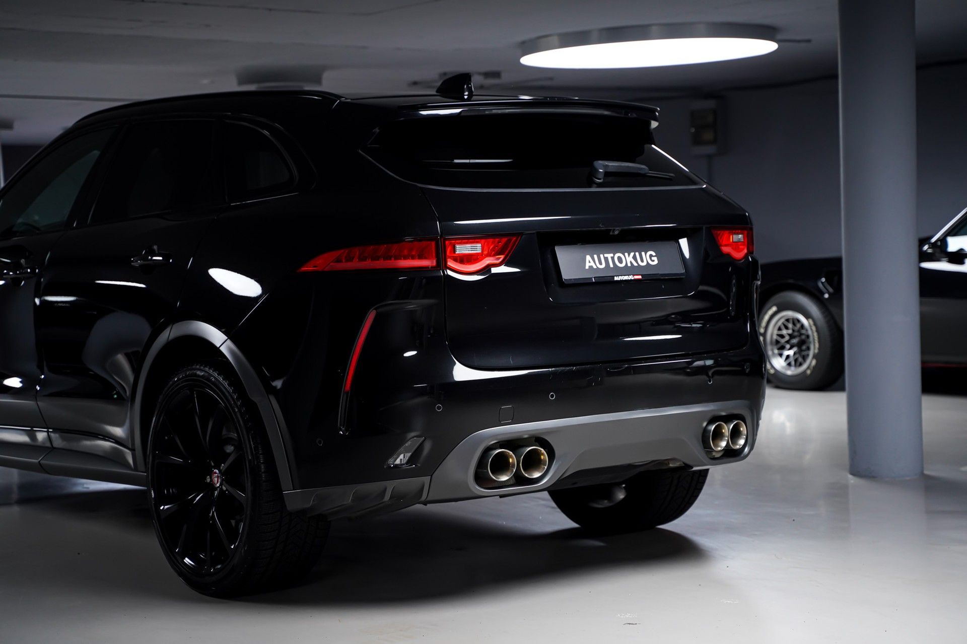 Jaguar F-PACE 7