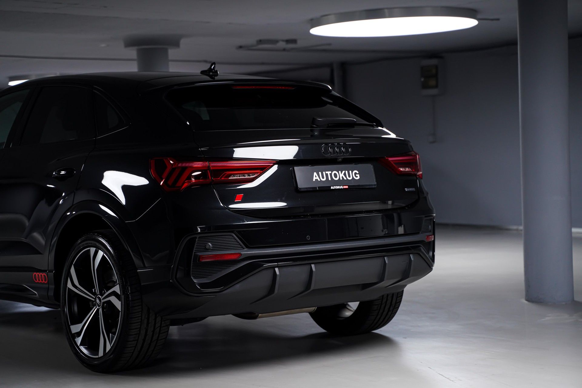 Audi Q3 8