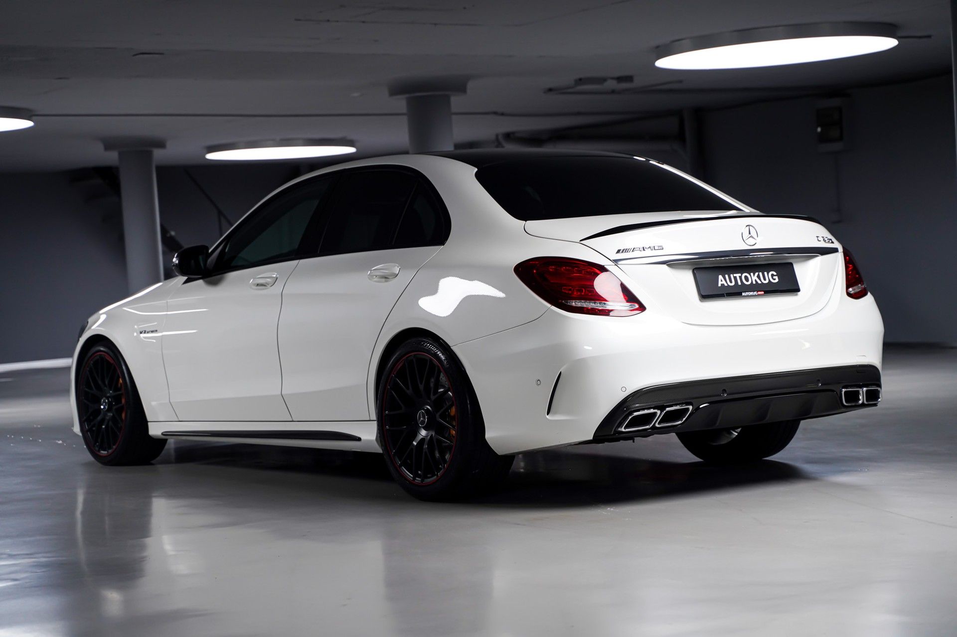 Mercedes-Benz C 63 AMG 8