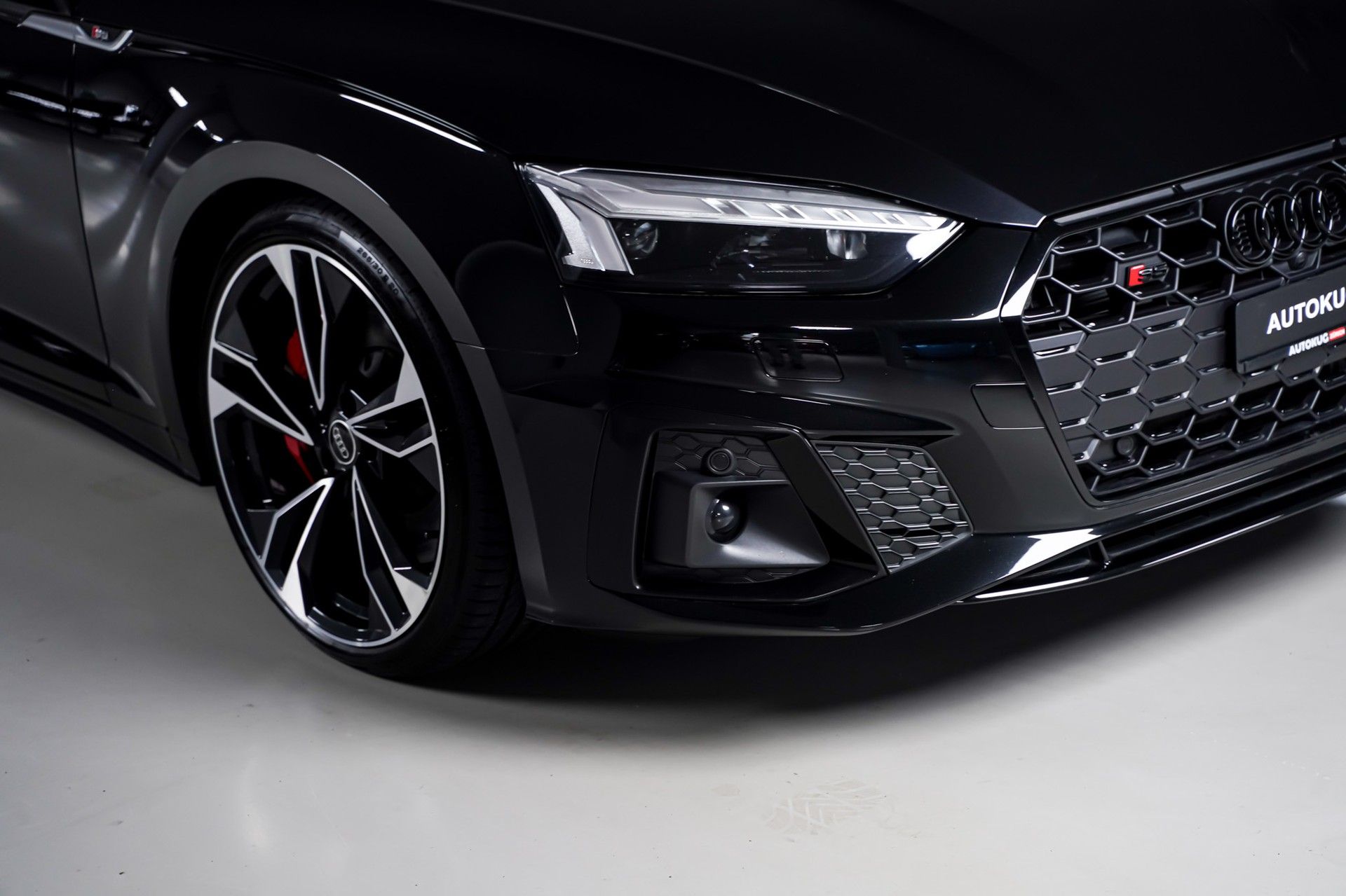 Audi S5 4