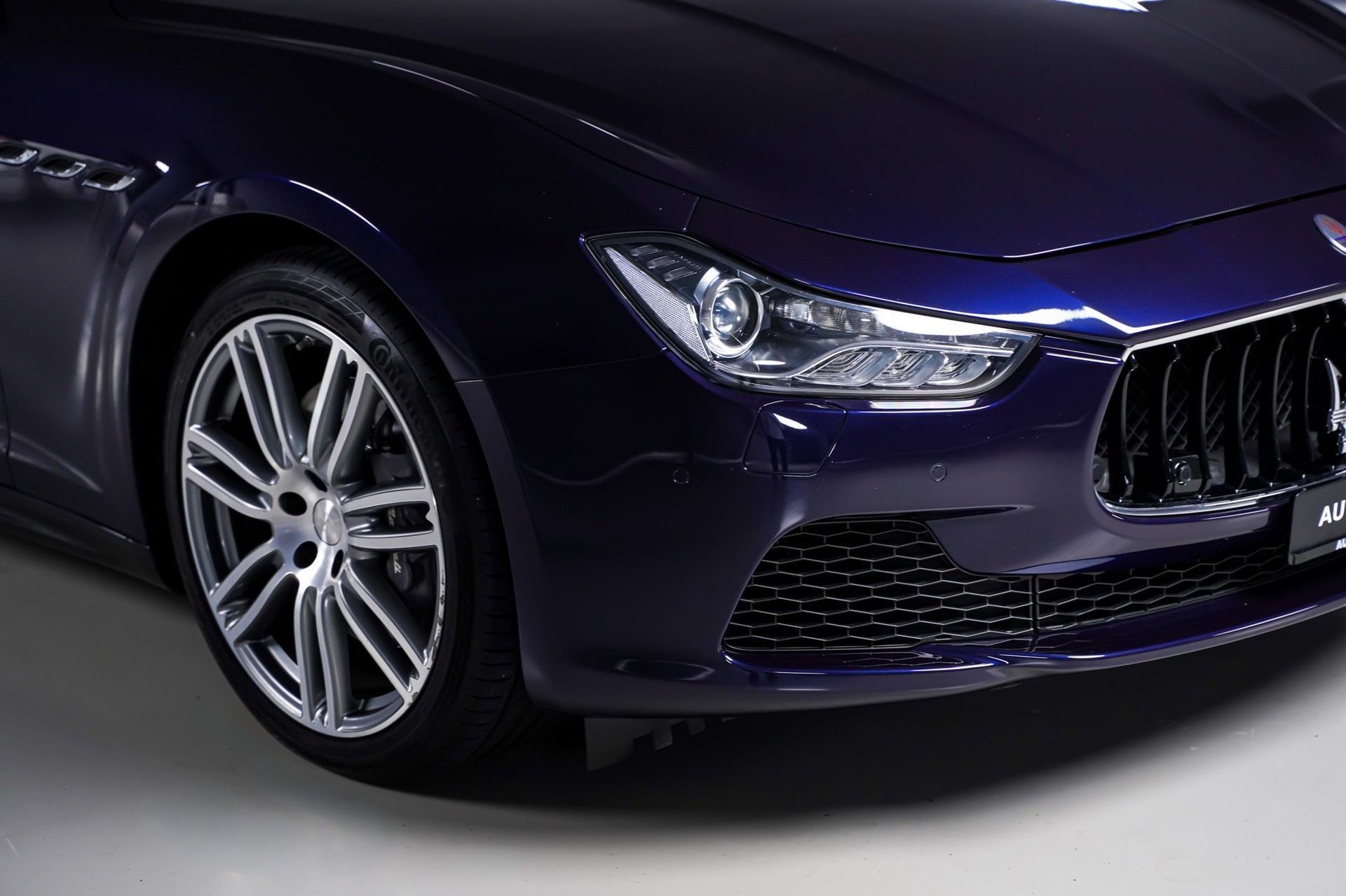 Maserati GHIBLI 4