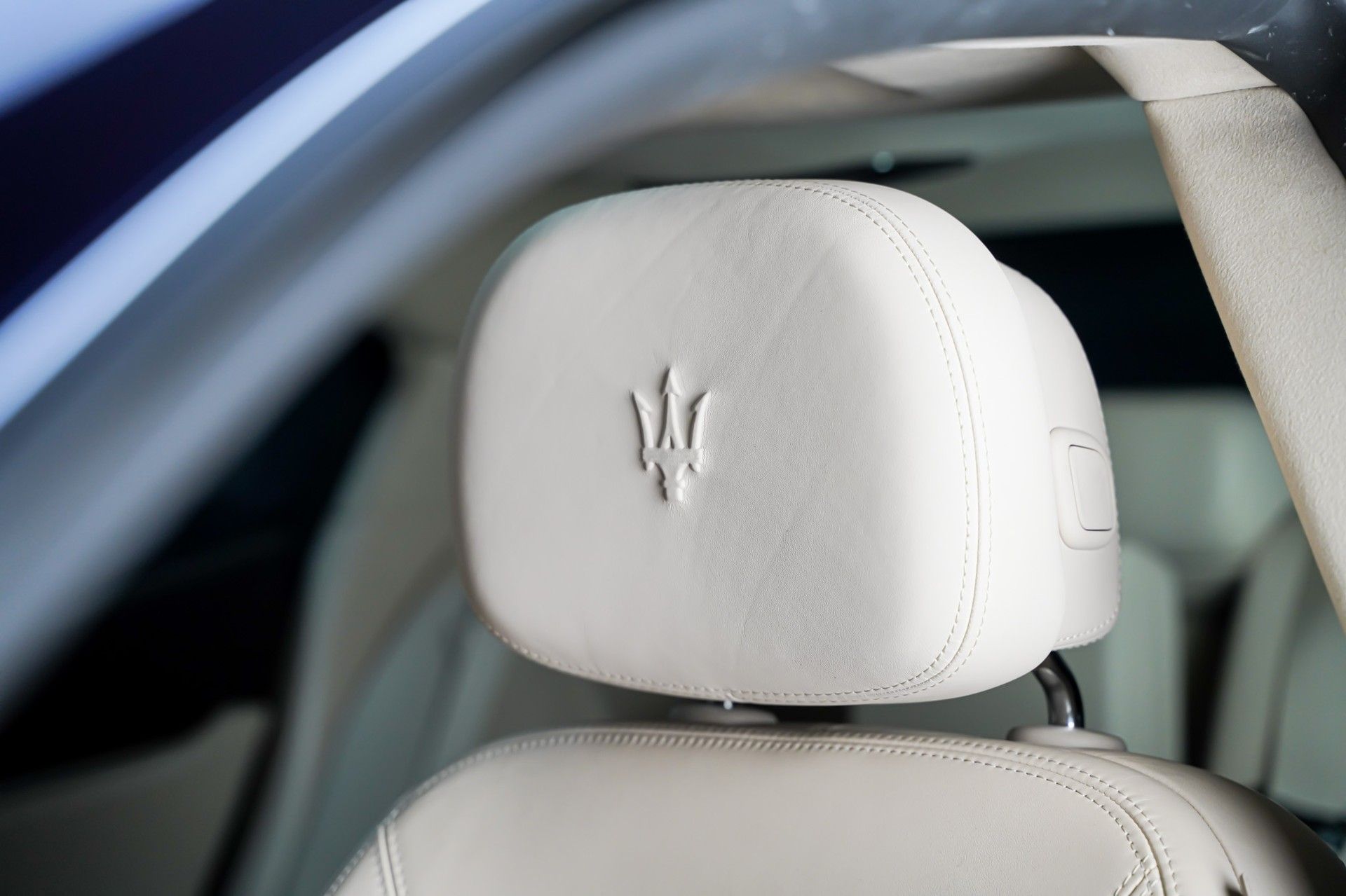 Maserati GHIBLI 15