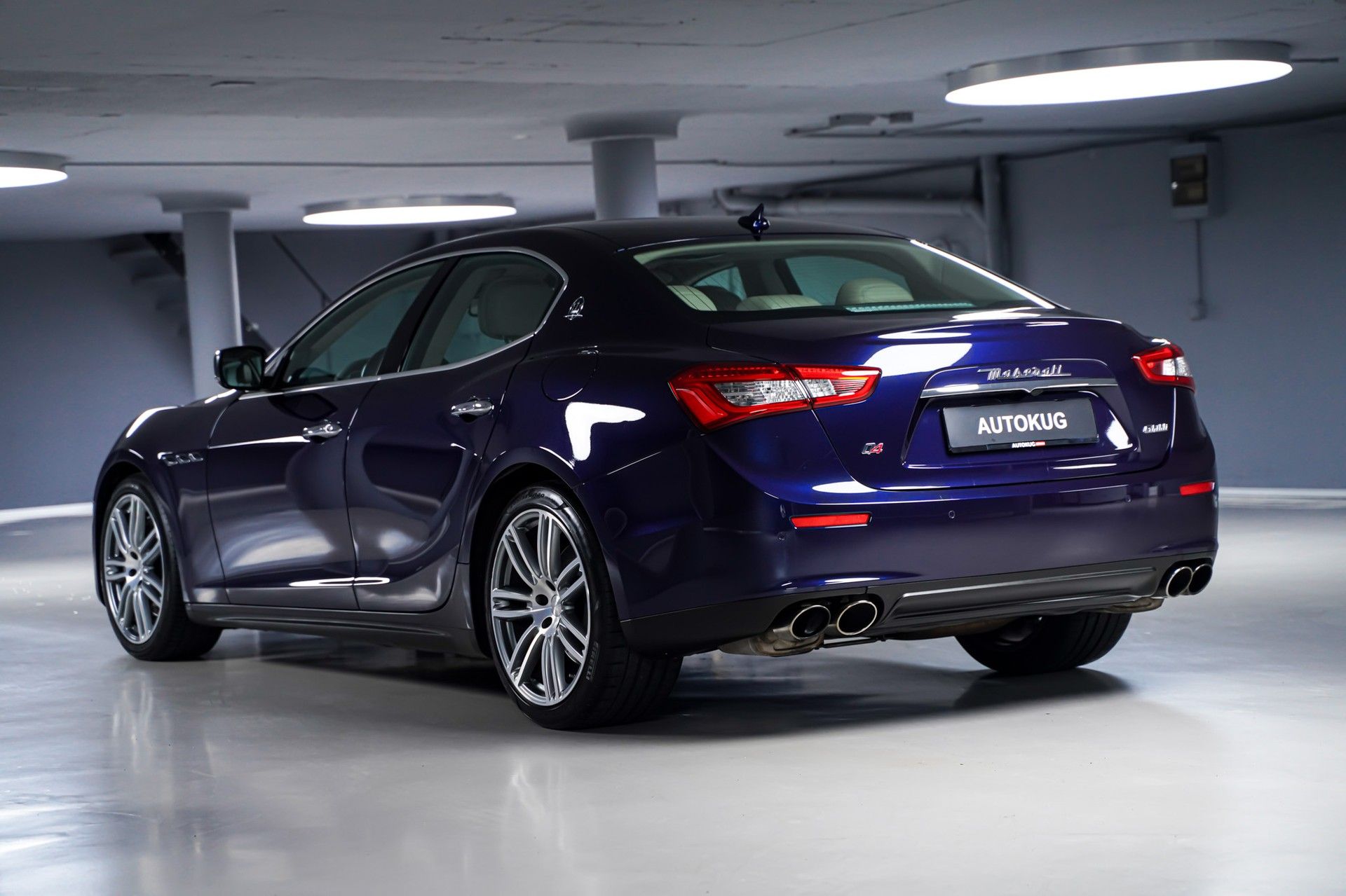 Maserati GHIBLI 8