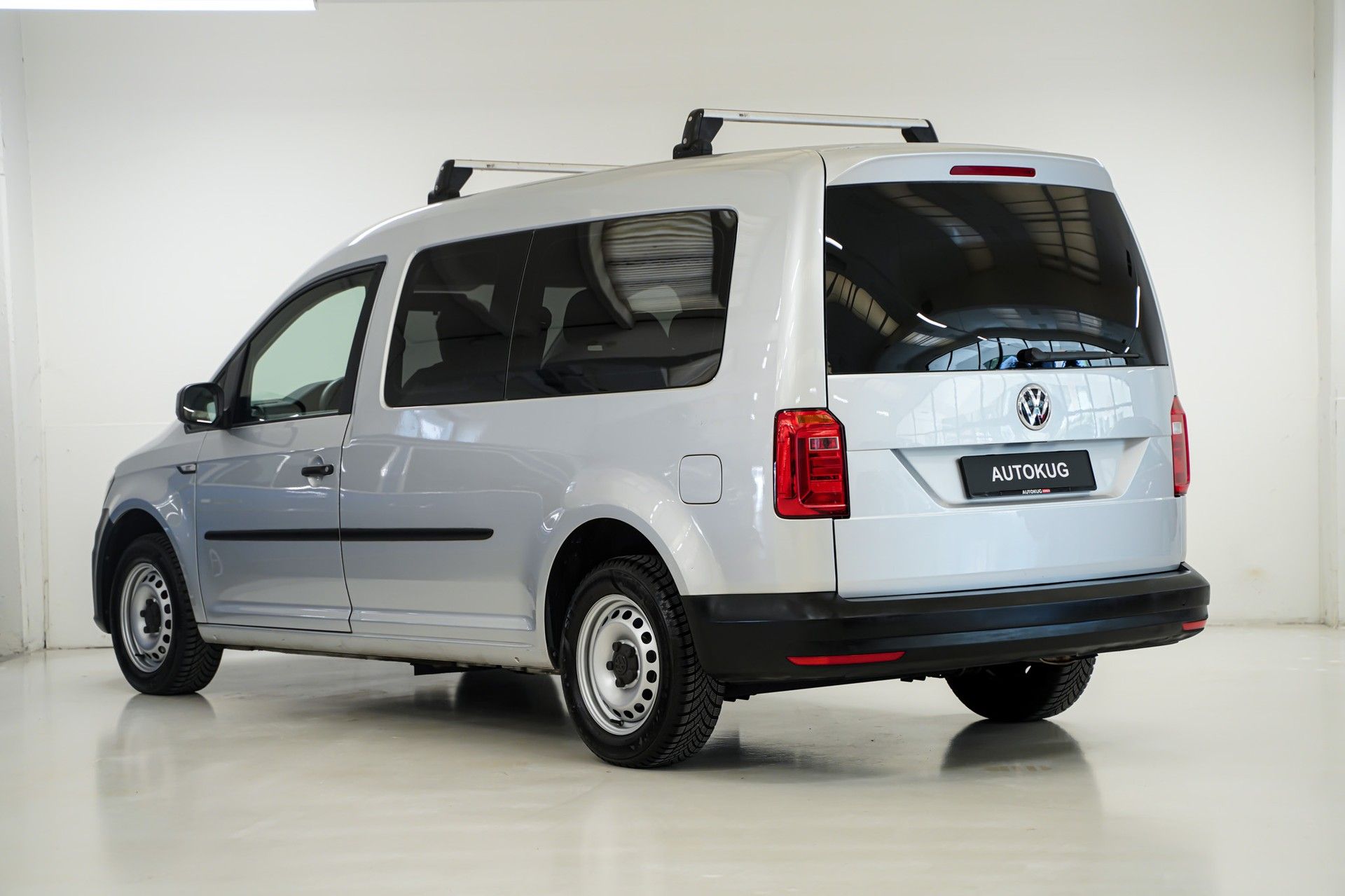VW CADDY 5