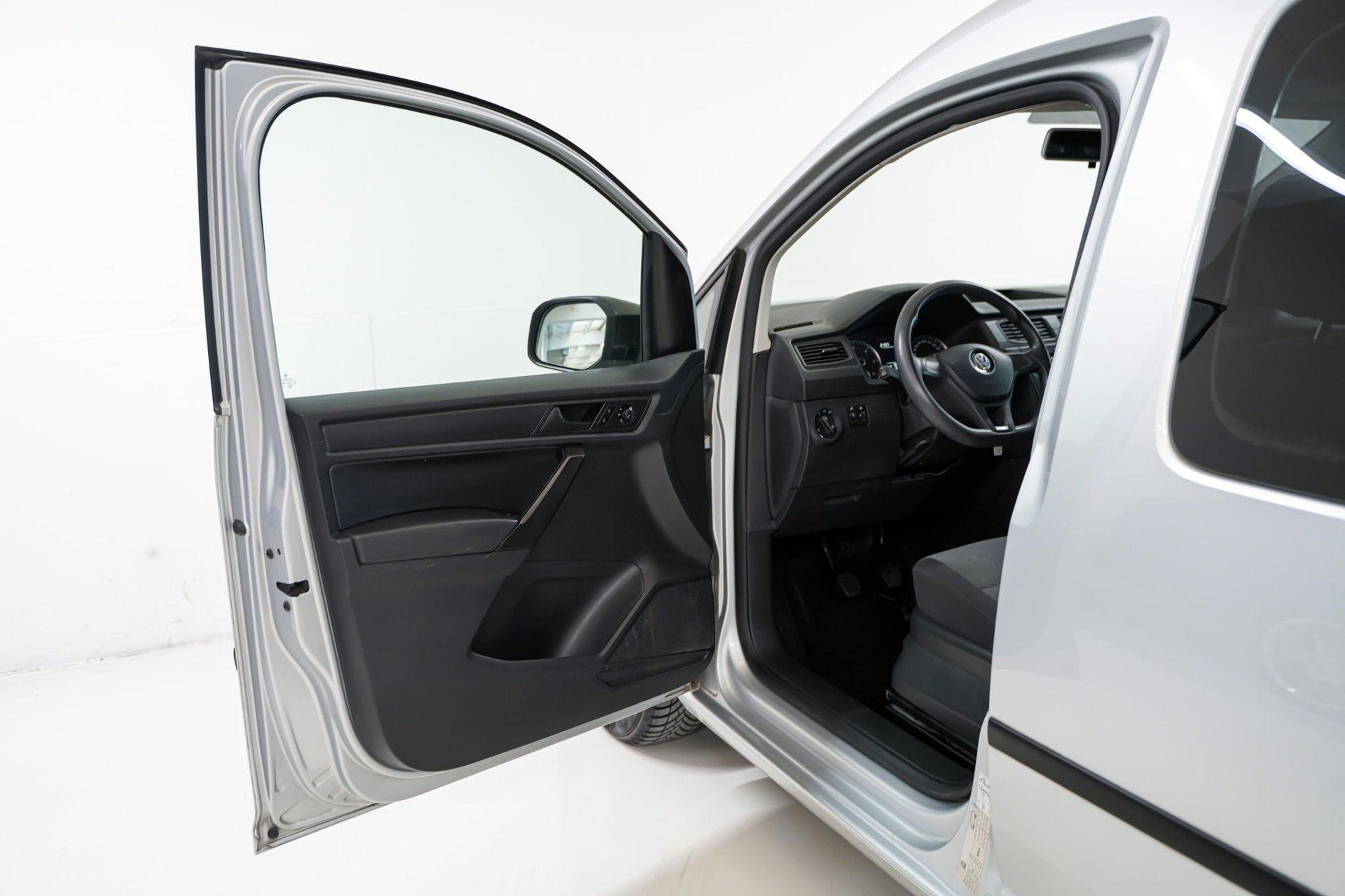 VW CADDY 8