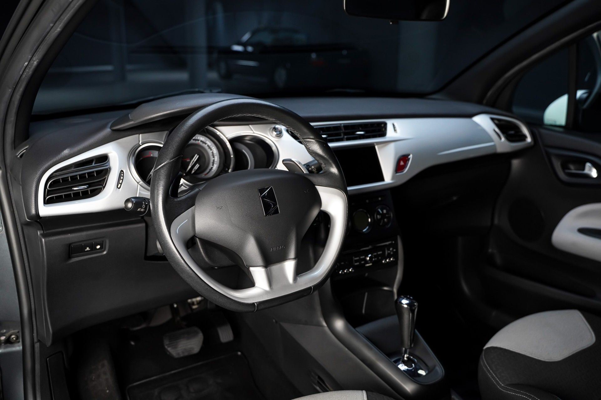 DS AUTOMOBILES DS3 10