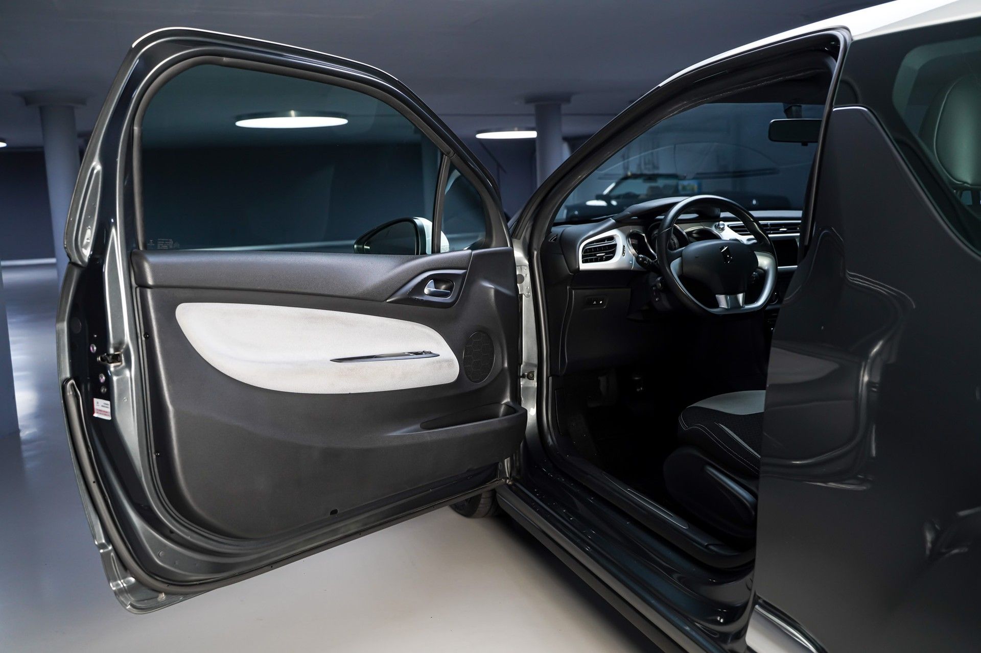 DS AUTOMOBILES DS3 8