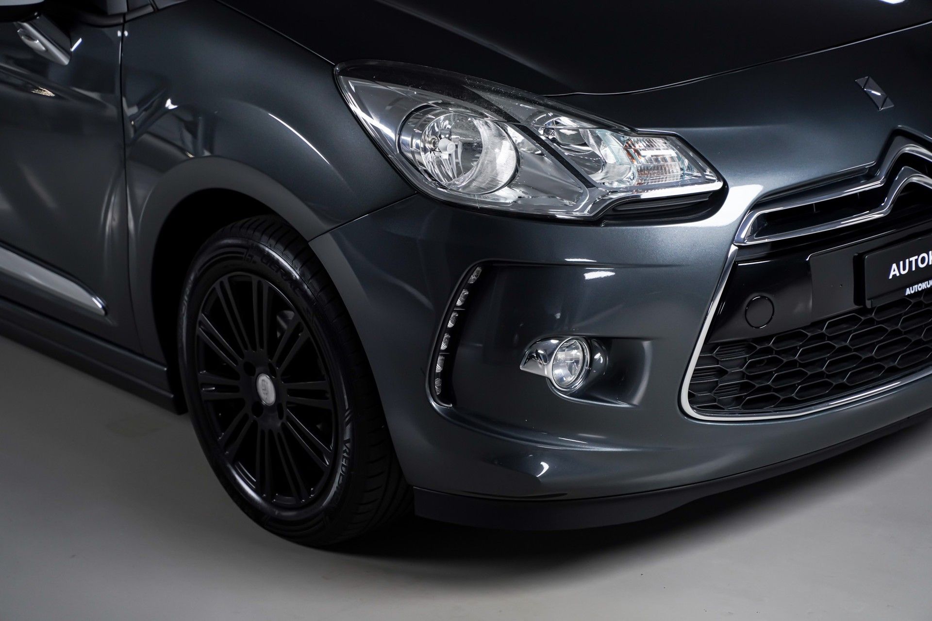 DS AUTOMOBILES DS3 4