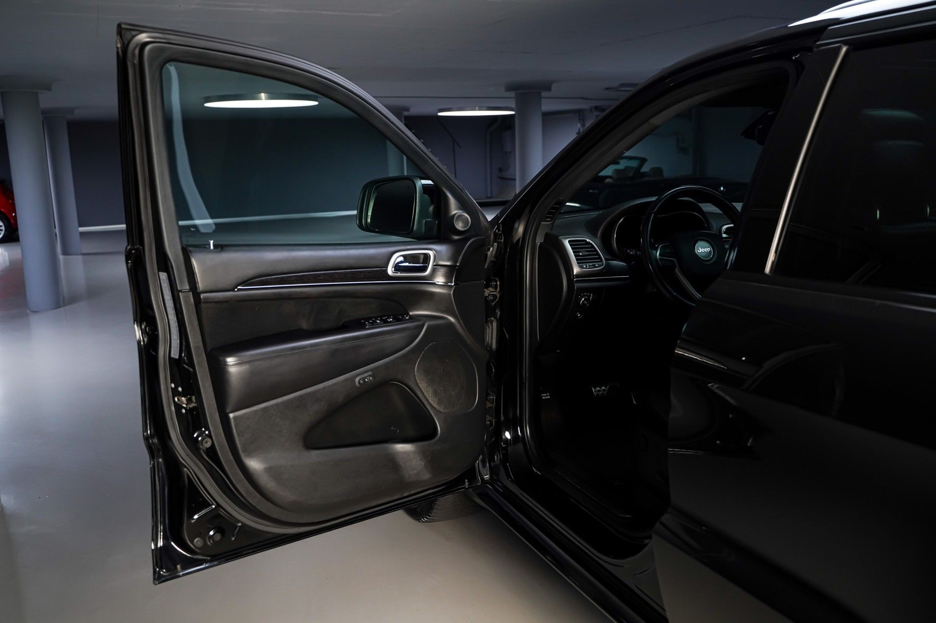 Jeep Grand Cherokee 8