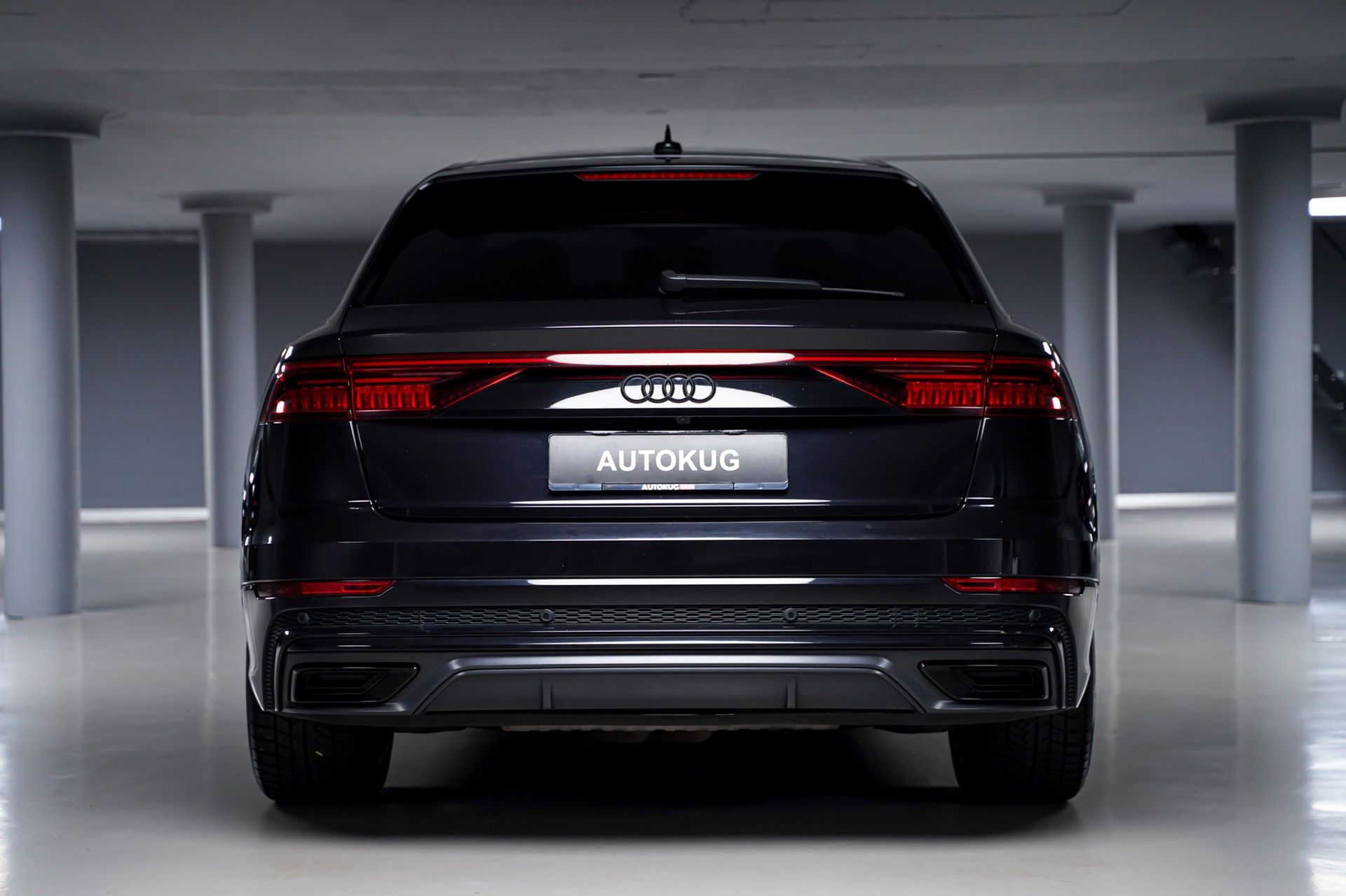 Audi Q8 6