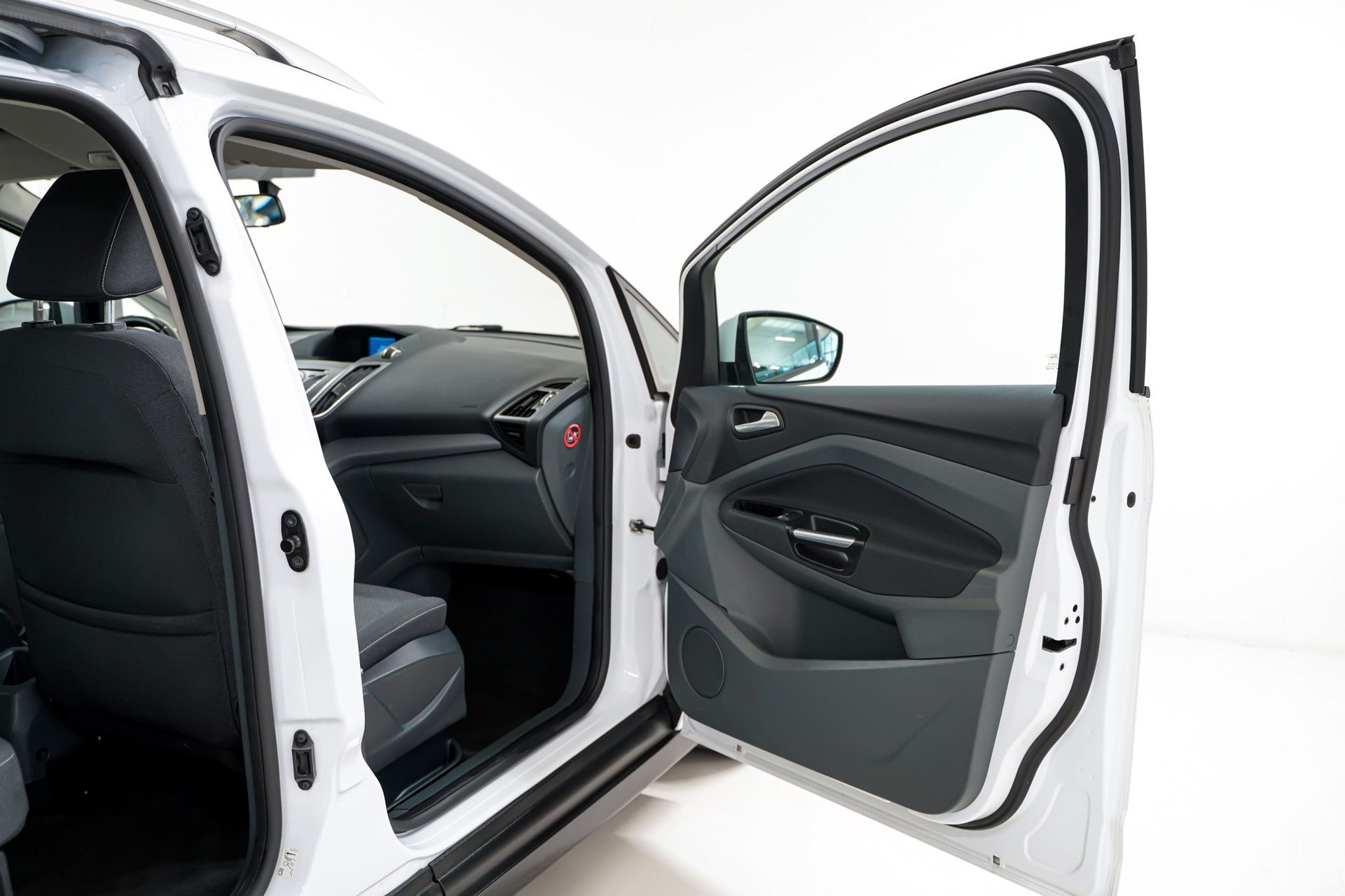Ford Grand C-MAX 14