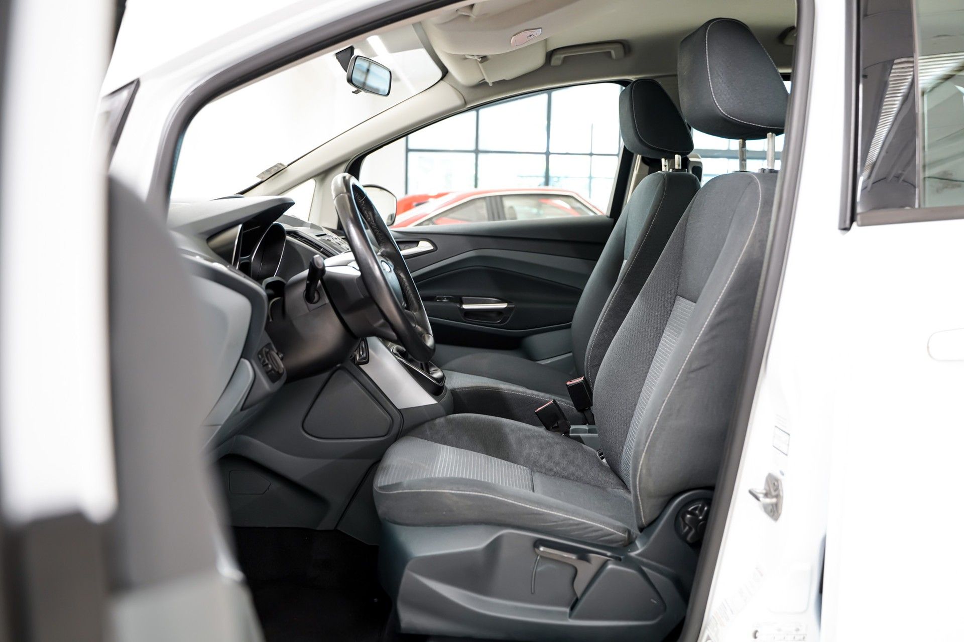 Ford Grand C-MAX 11