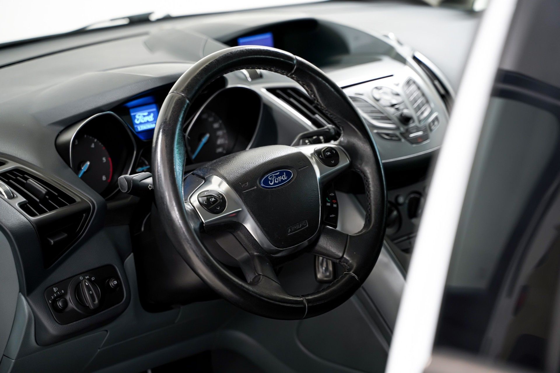 Ford Grand C-MAX 9