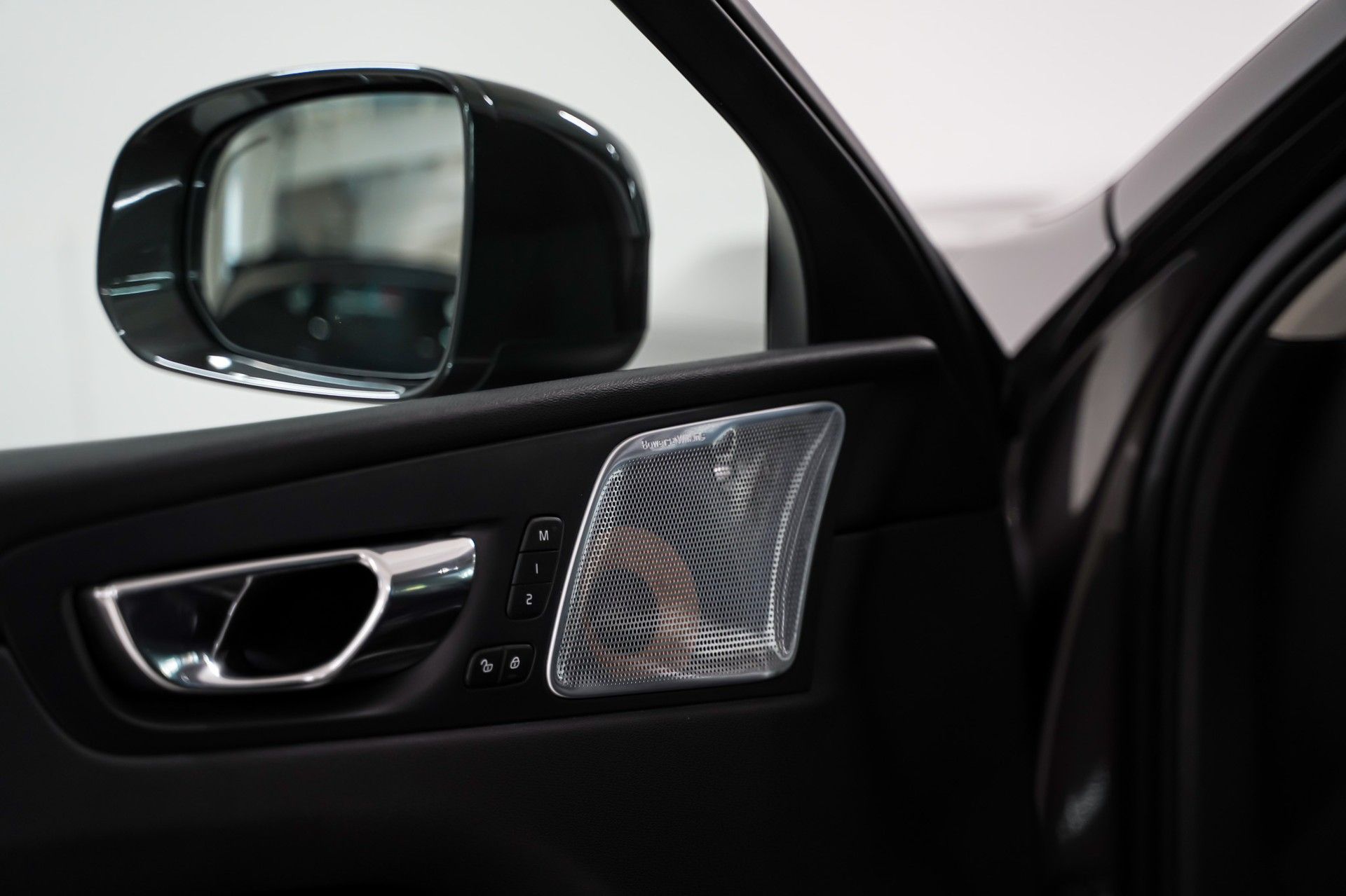 Volvo XC60 9