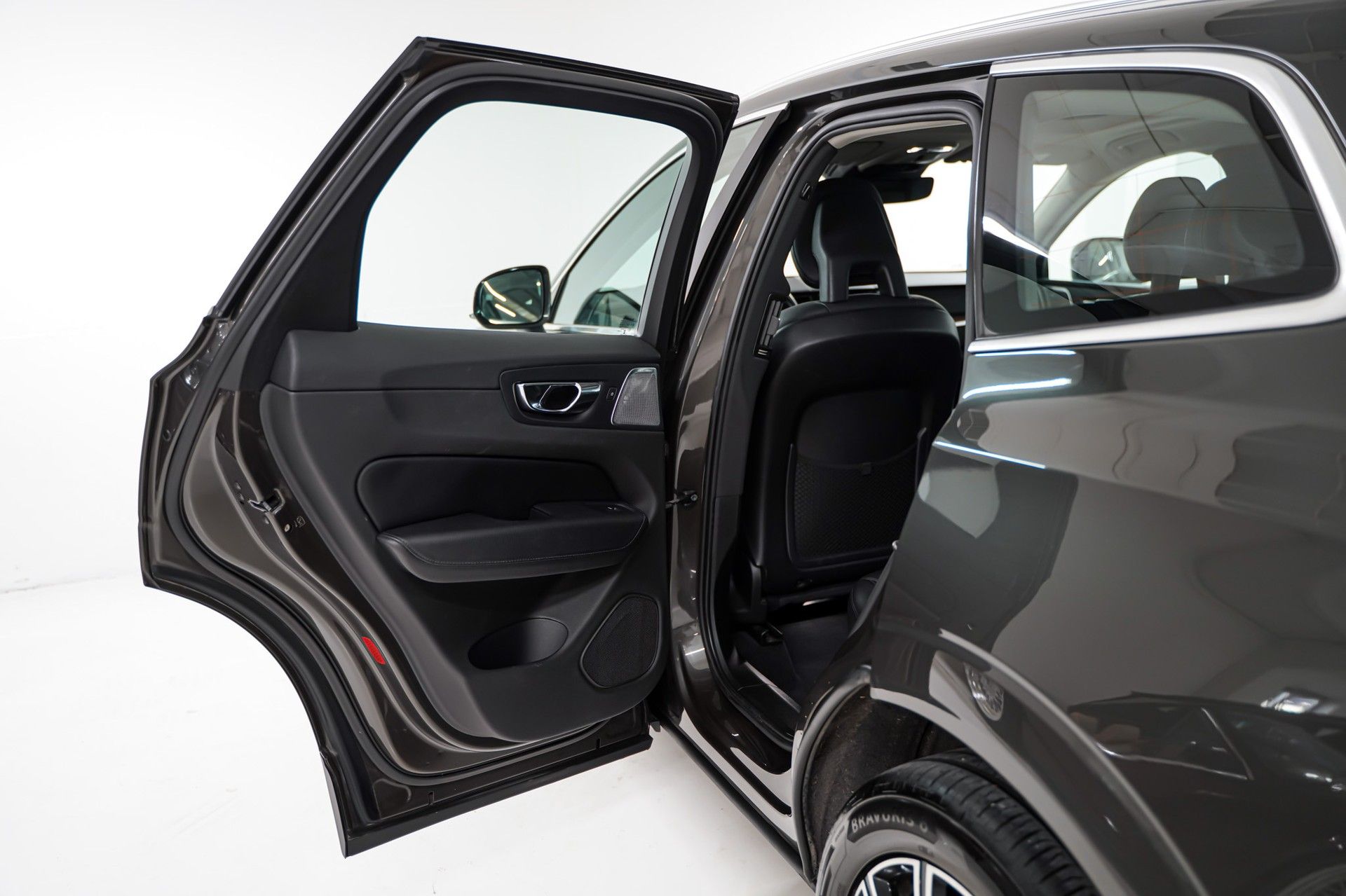 Volvo XC60 13