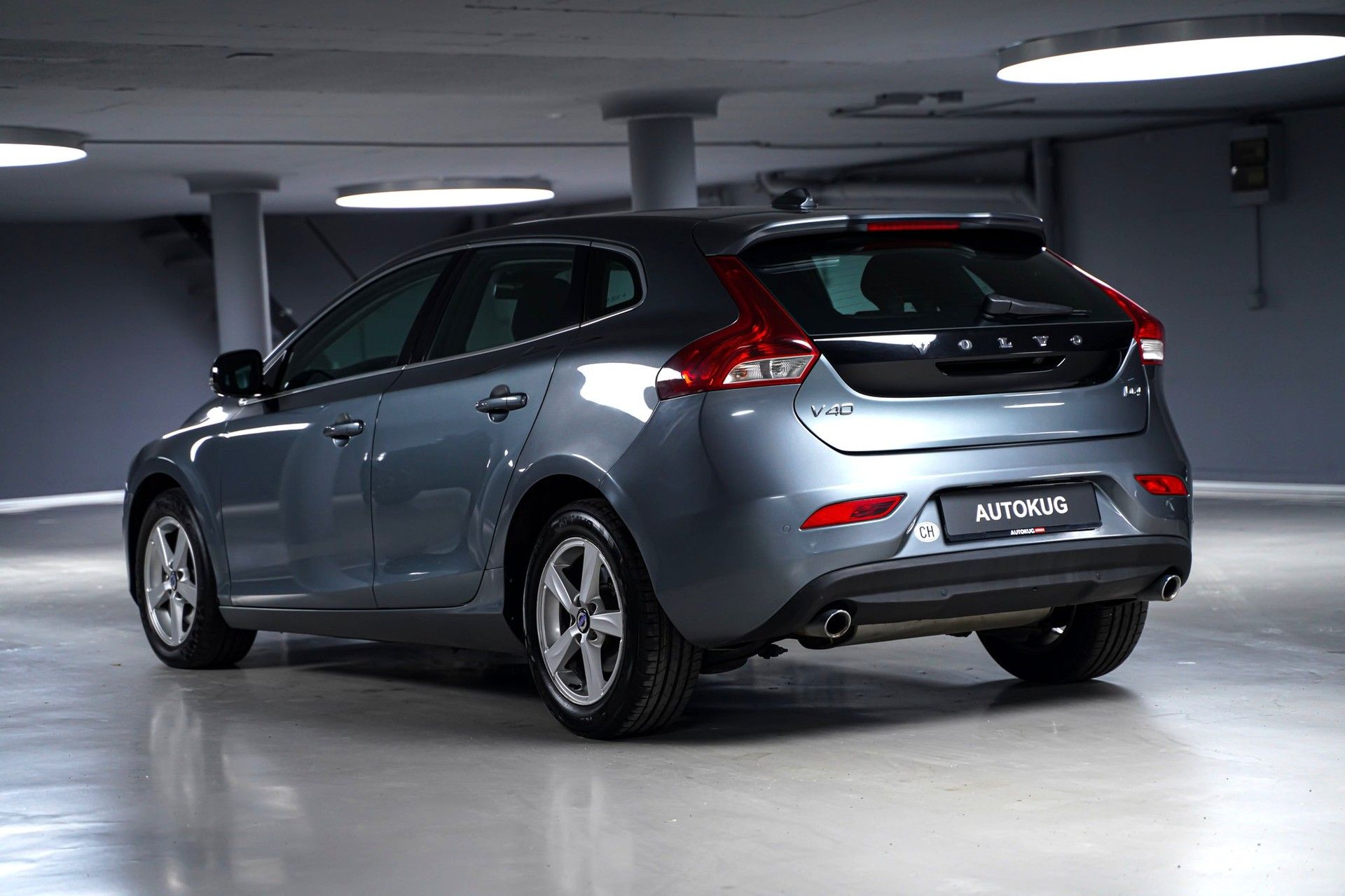 Volvo V40 7