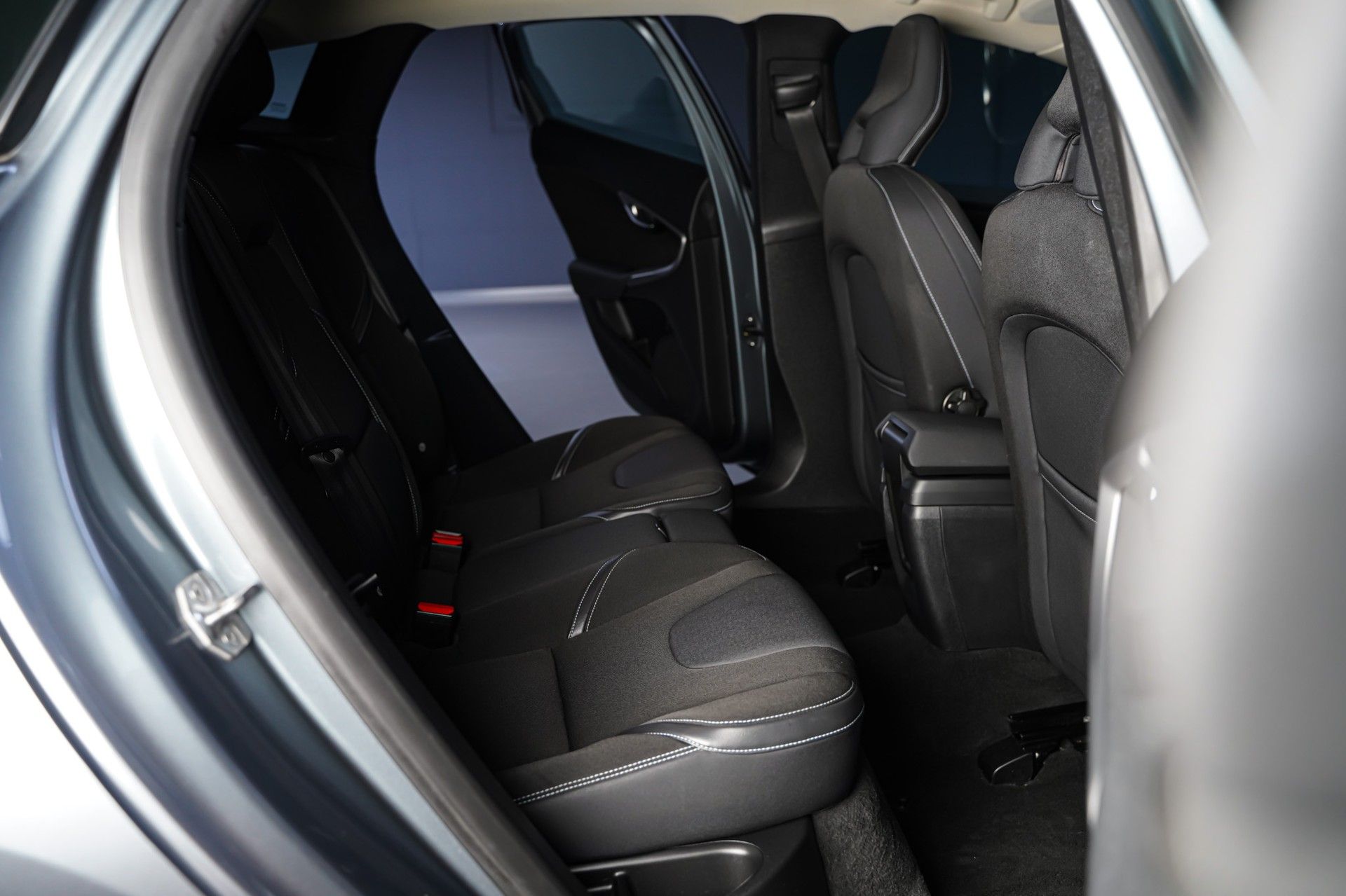 Volvo V40 14