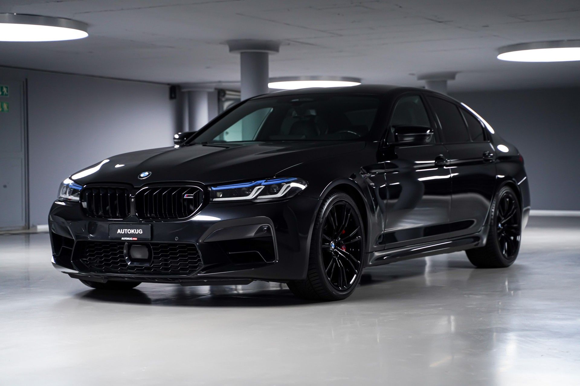 BMW M5 1
