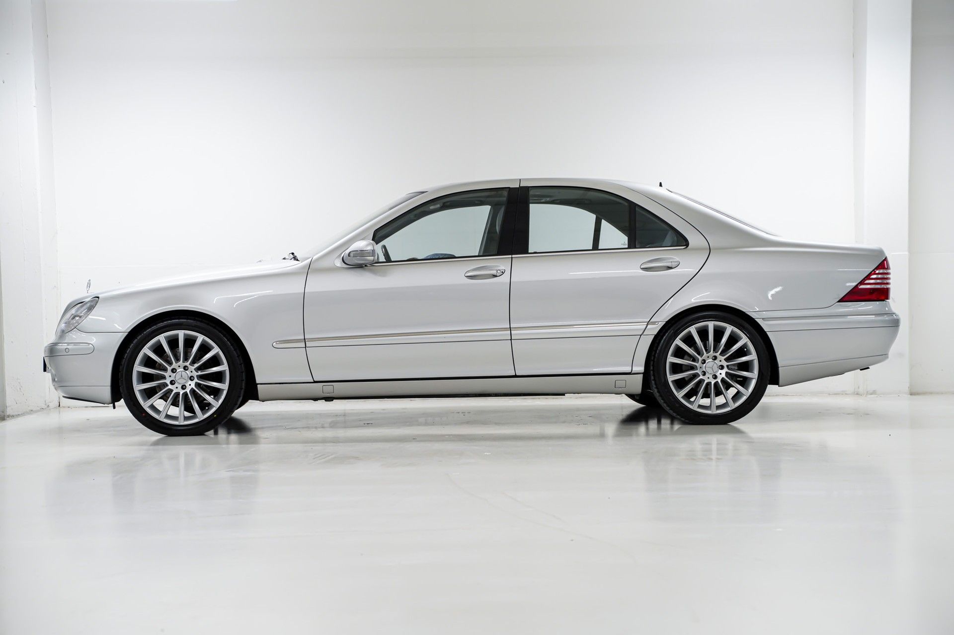Mercedes-Benz S 500 4