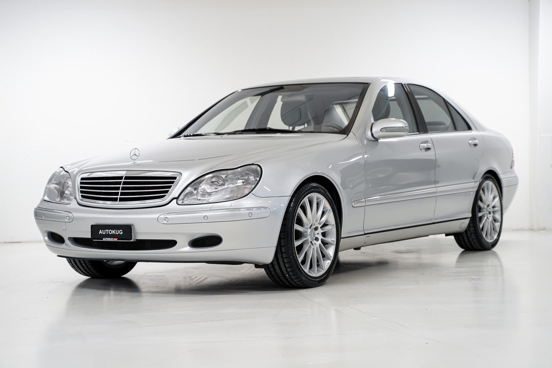 Mercedes-Benz S 500 1