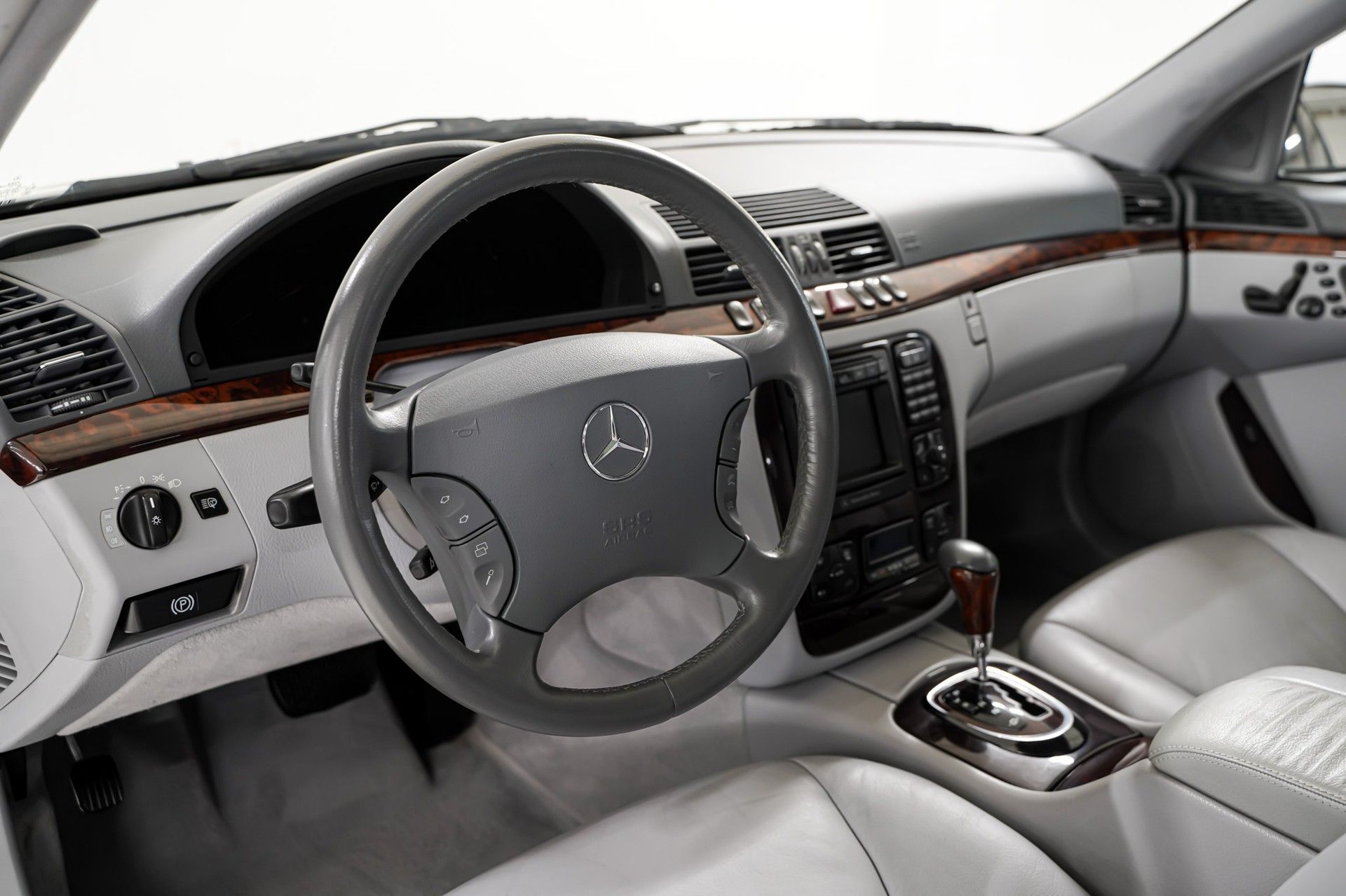 Mercedes-Benz S 500 11