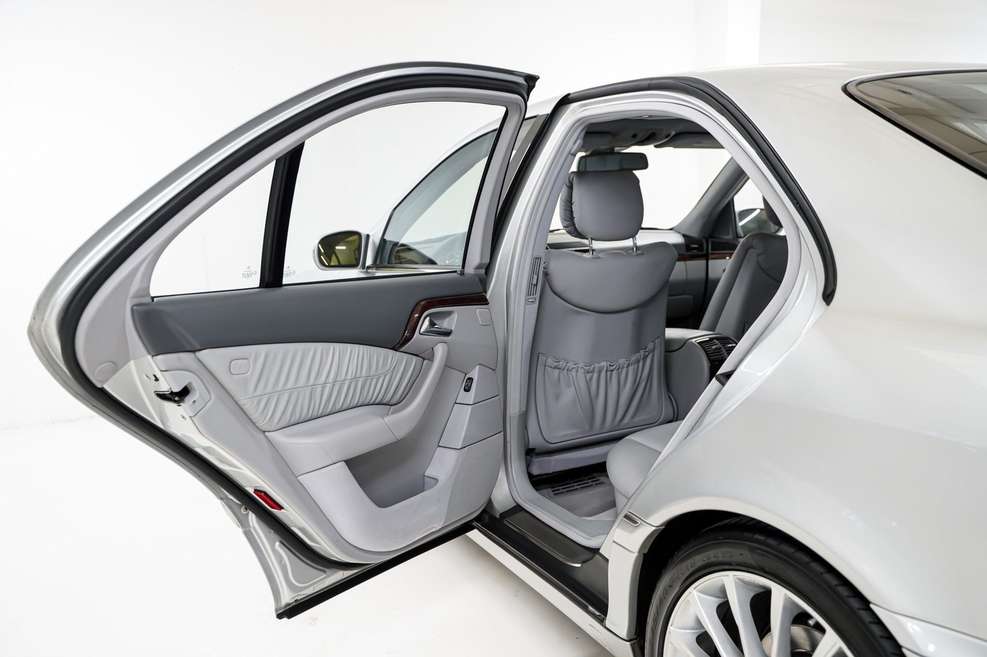 Mercedes-Benz S 500 14