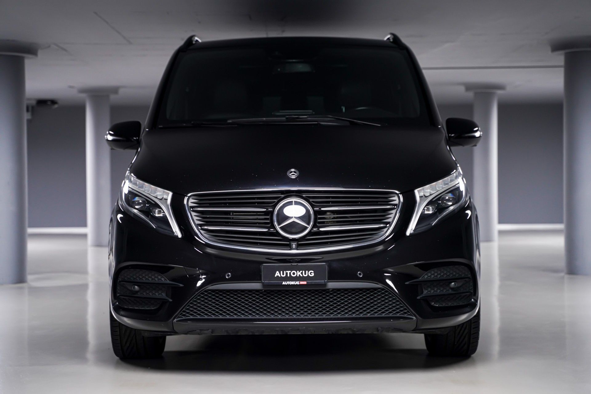 Mercedes-Benz V 250 2