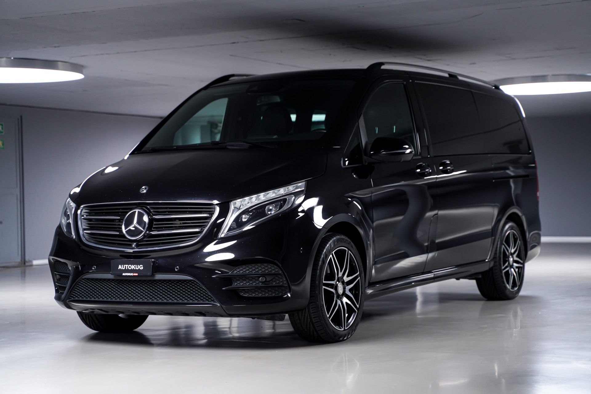 Mercedes-Benz V 250 1