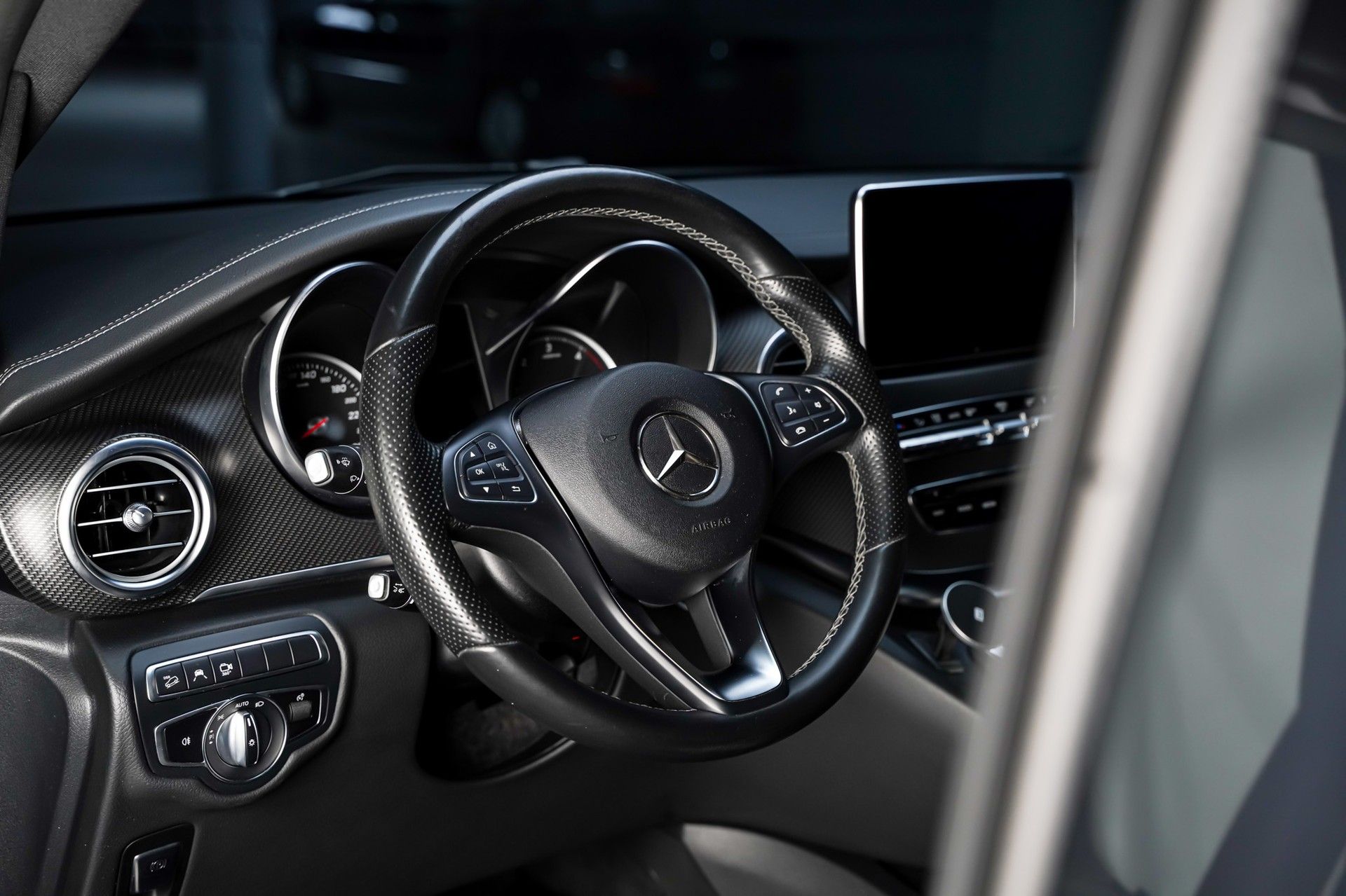 Mercedes-Benz V 250 12