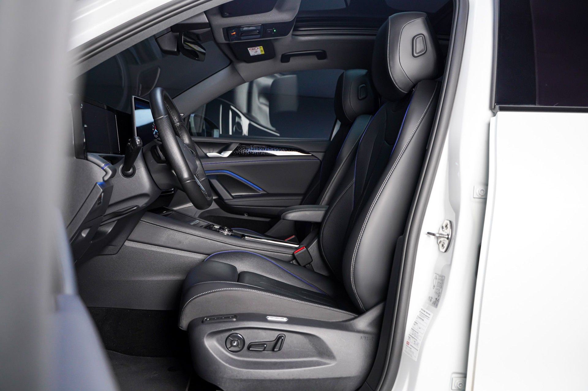 VW TIGUAN 11