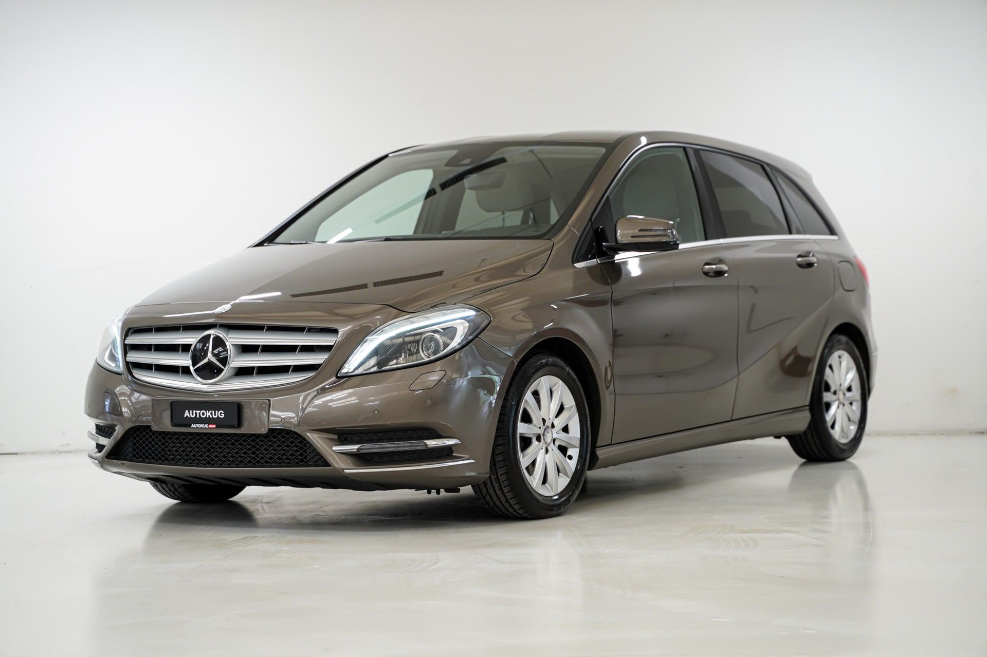 Mercedes-Benz B 200 1