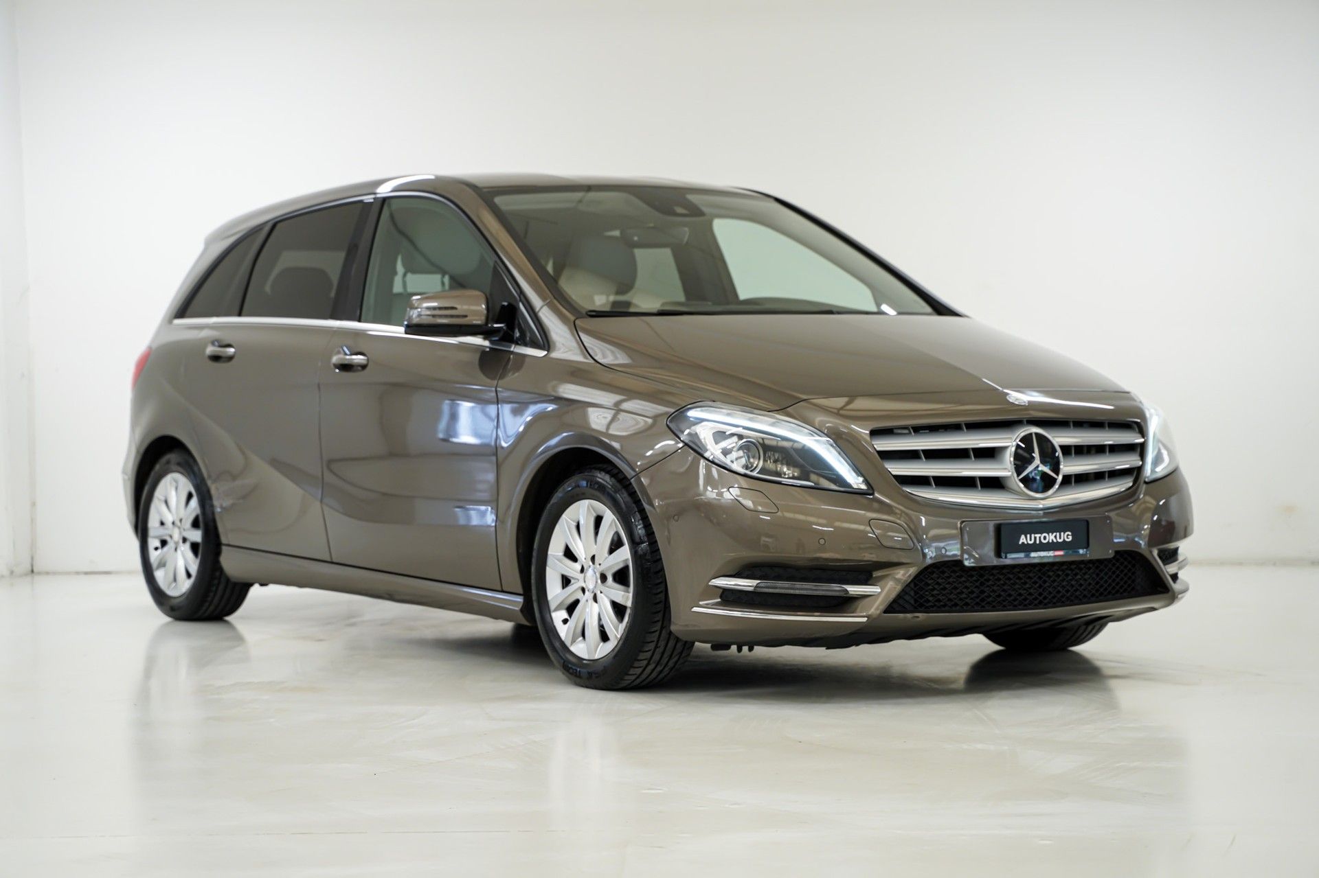 Mercedes-Benz B 200 3