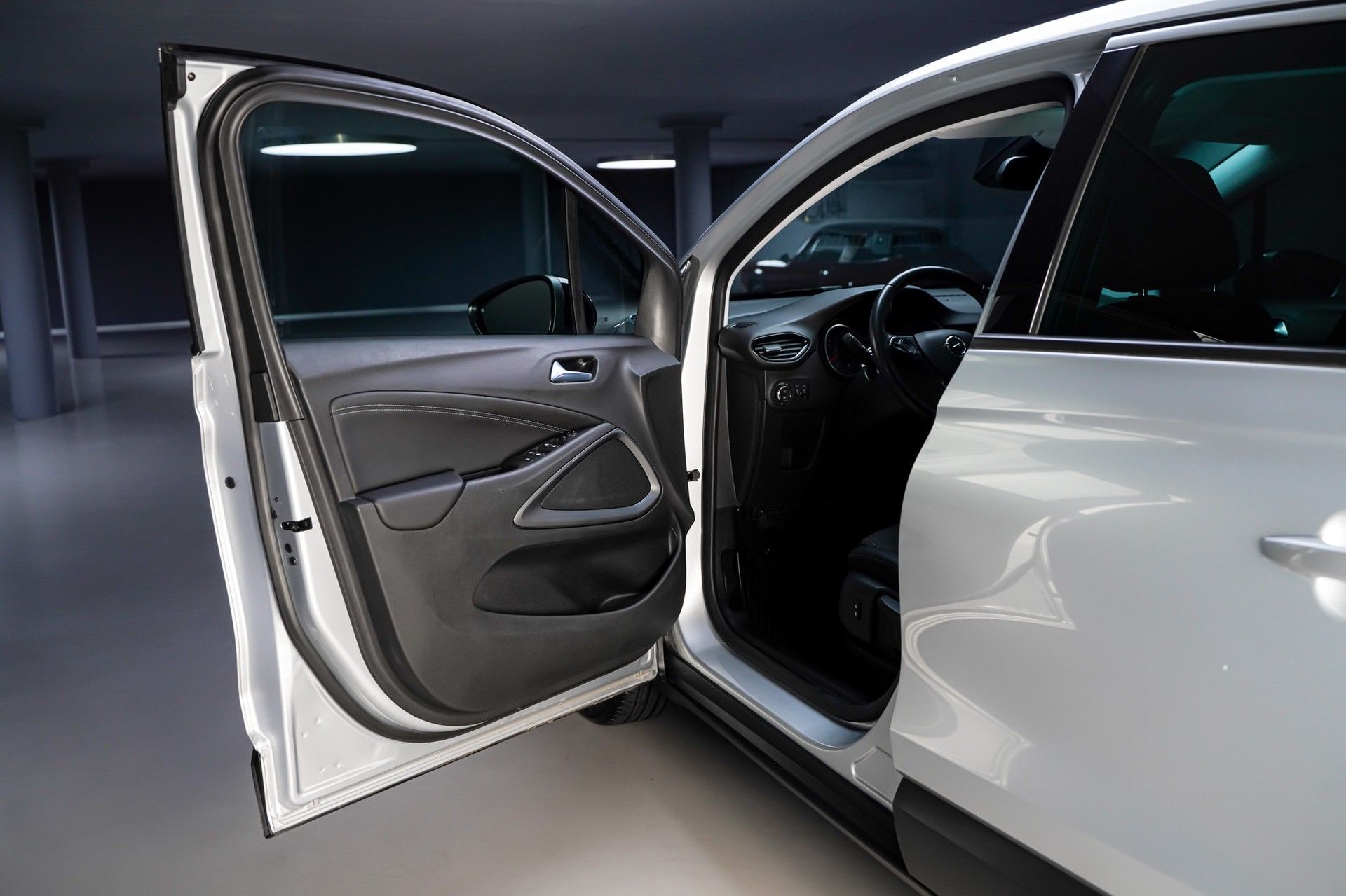 Opel CROSSLAND X 8