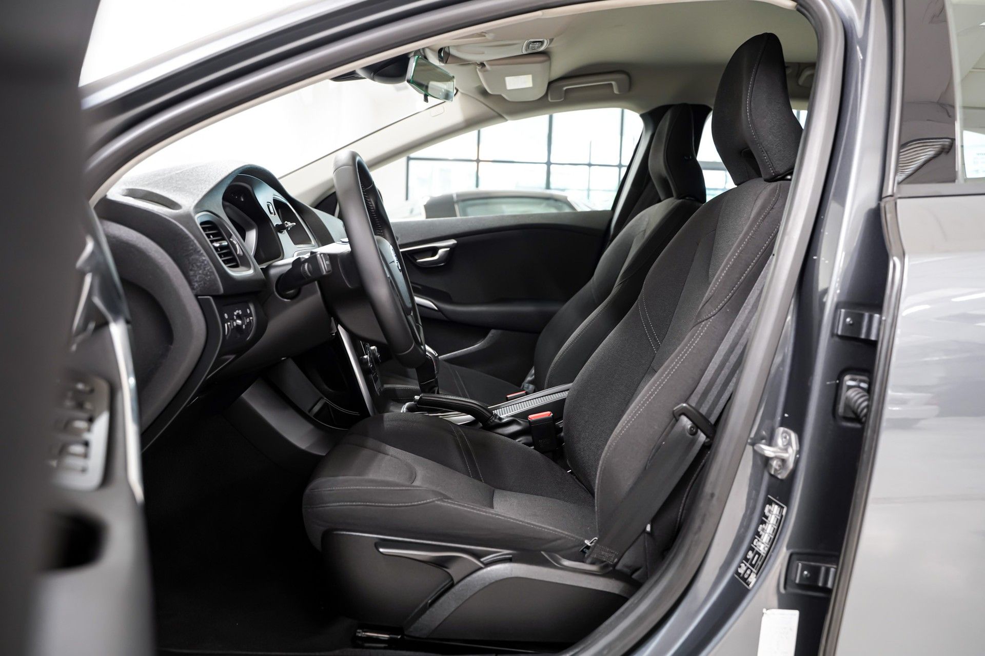 Volvo V40 10
