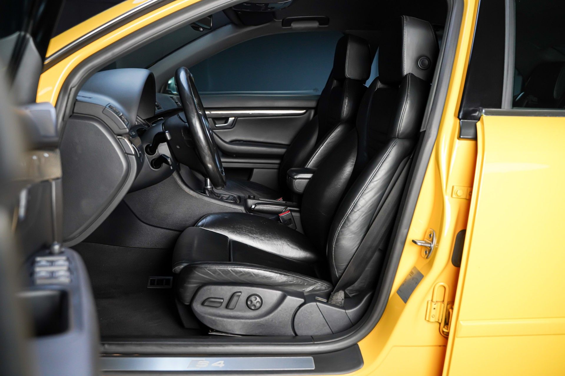 Audi S4 11