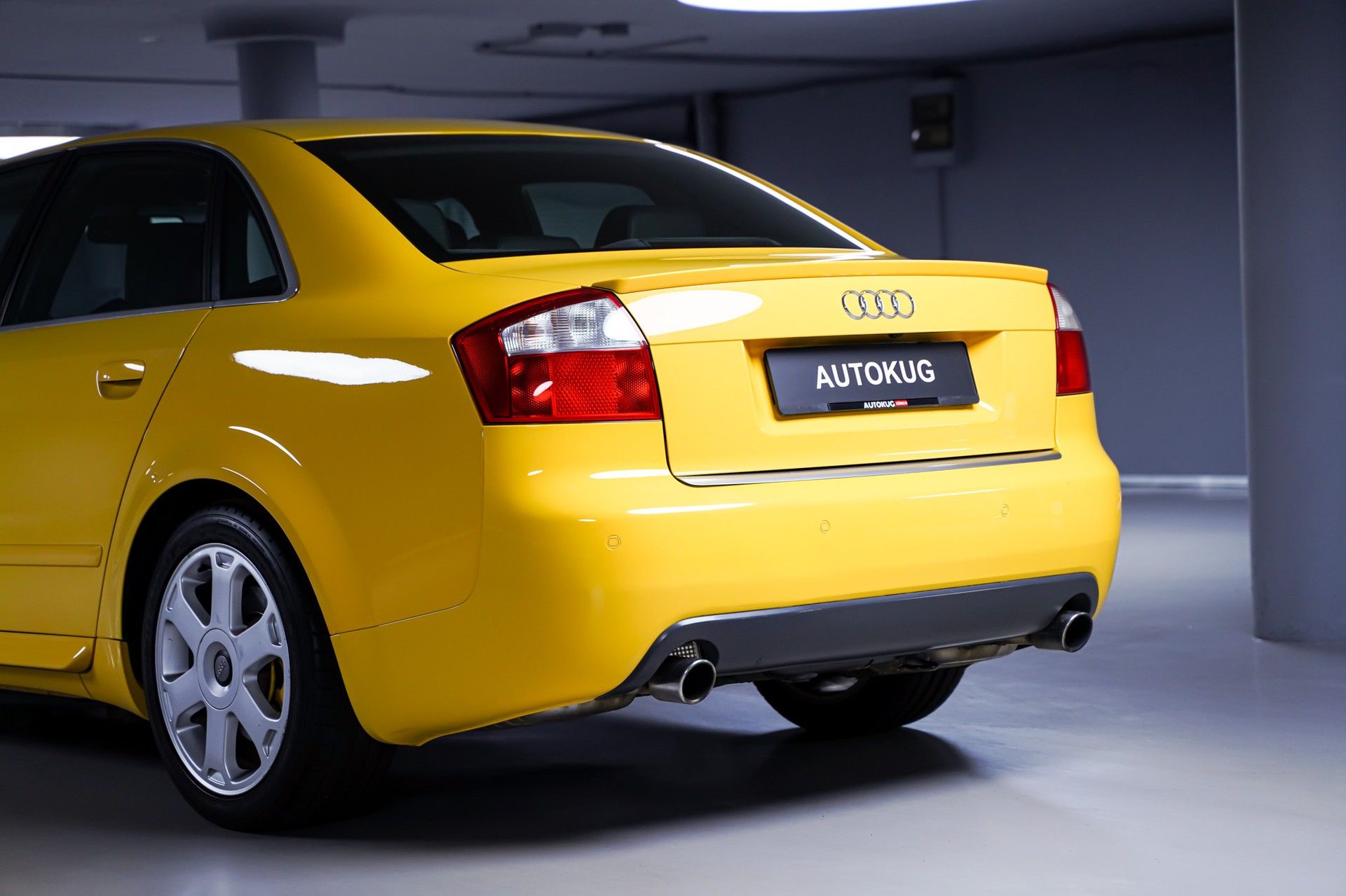 Audi S4 8