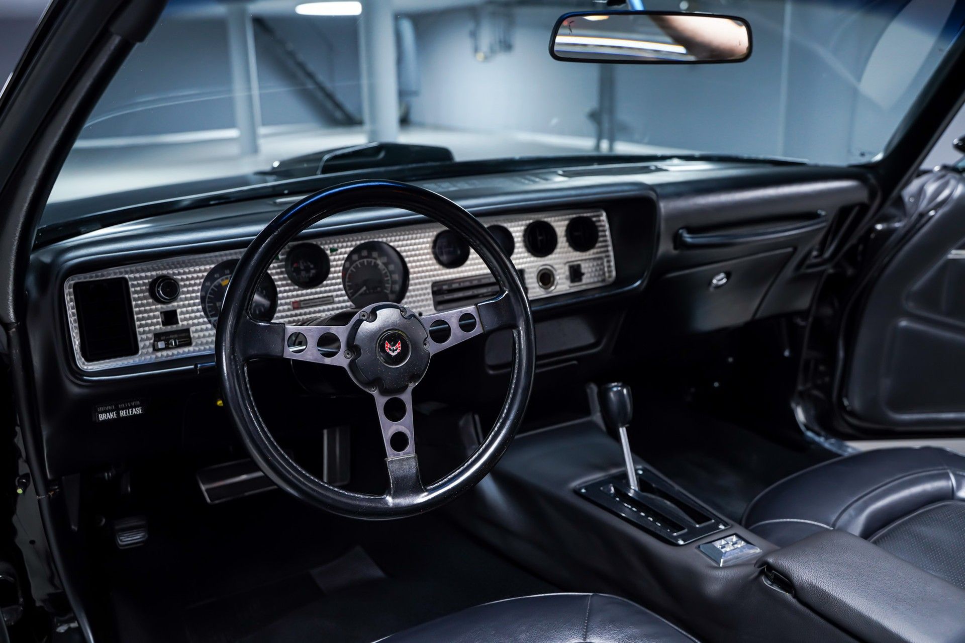 PONTIAC FIREBIRD 13