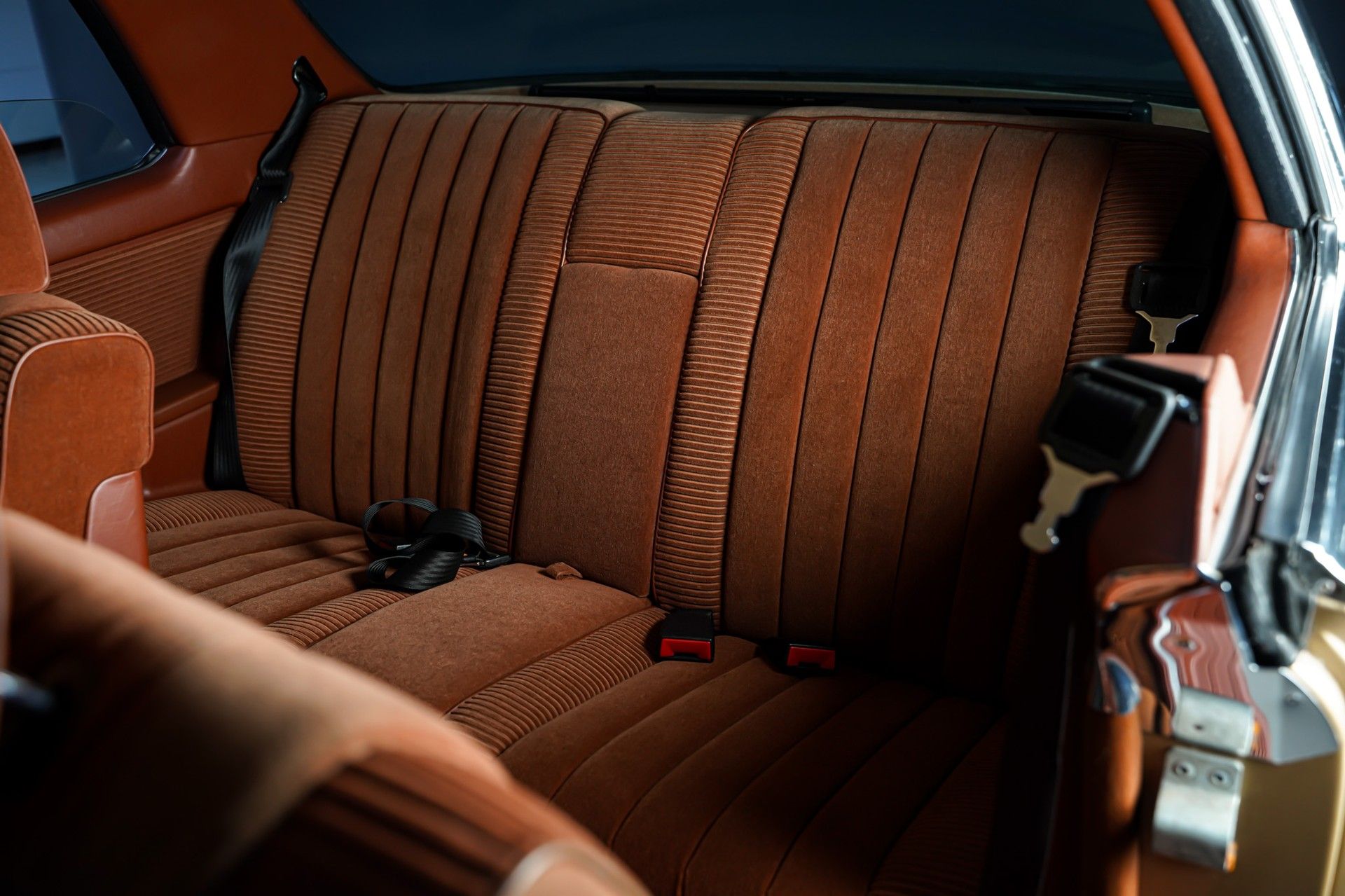 Mercedes-Benz 280 14
