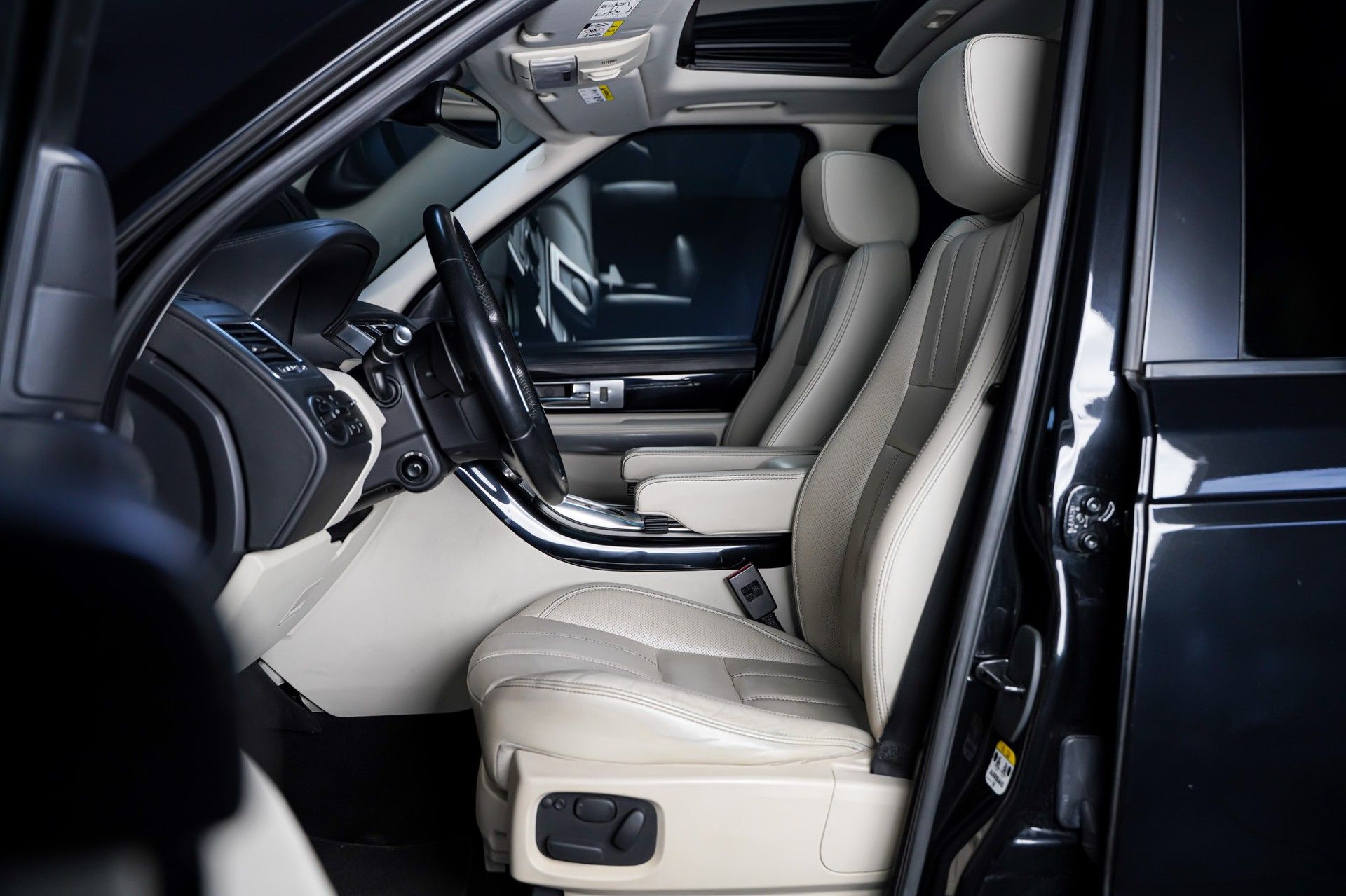 Land Rover RANGE ROVER SPORT 12