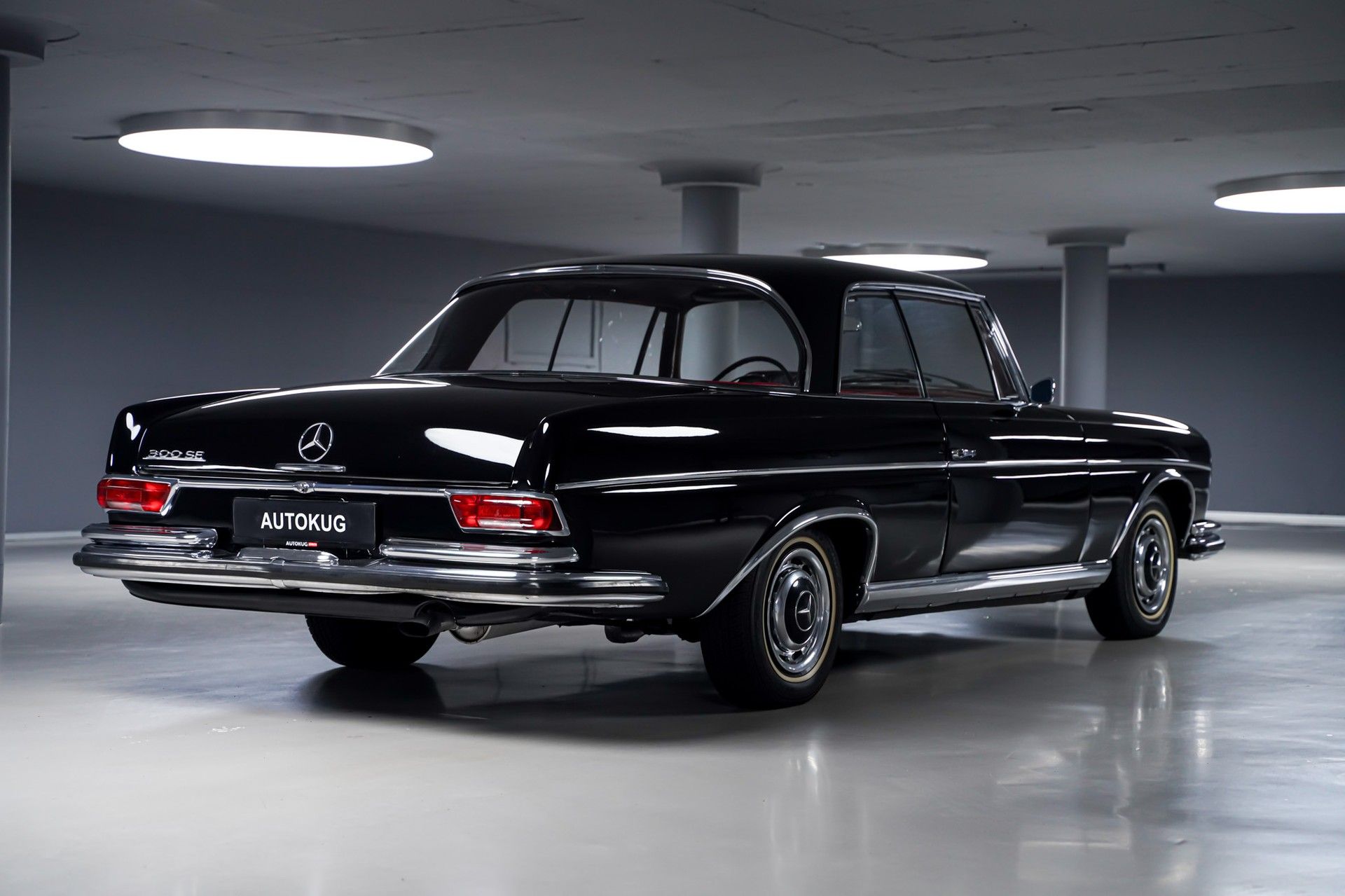 Mercedes-Benz 300 5